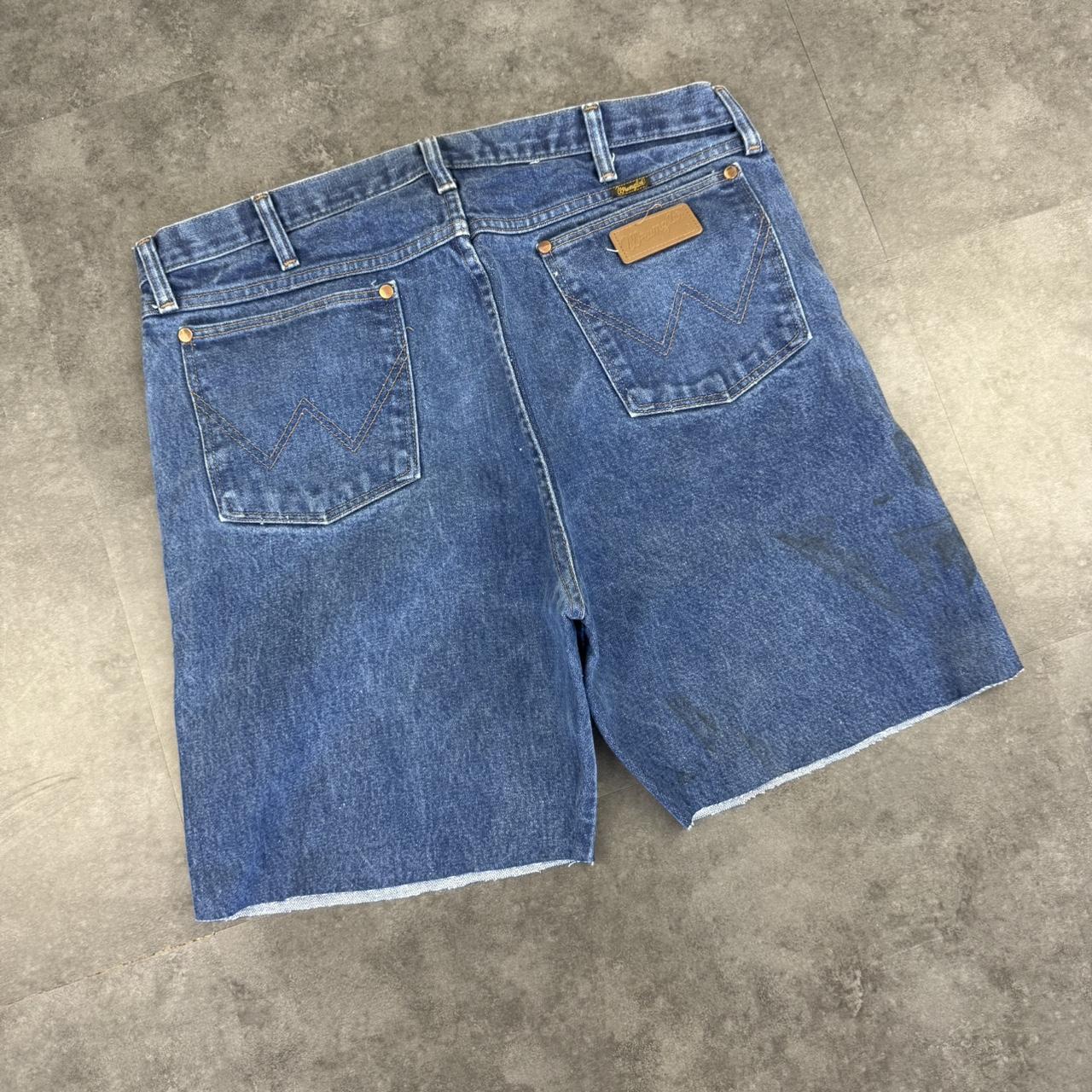 Wrangler 2000s Vintage relaxed cut off big logo shorts jorts
