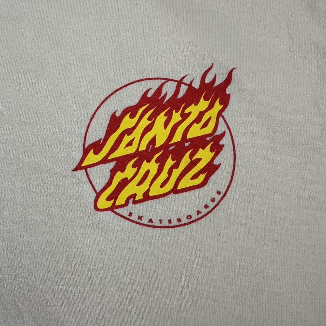 Santa Cruz Skateboarding T 2000s Y2K logo print design