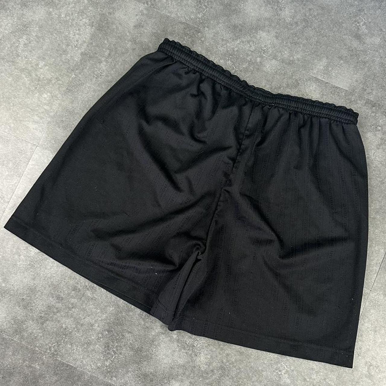 Umbro 2000s baggy vintage sportswear track basketball short