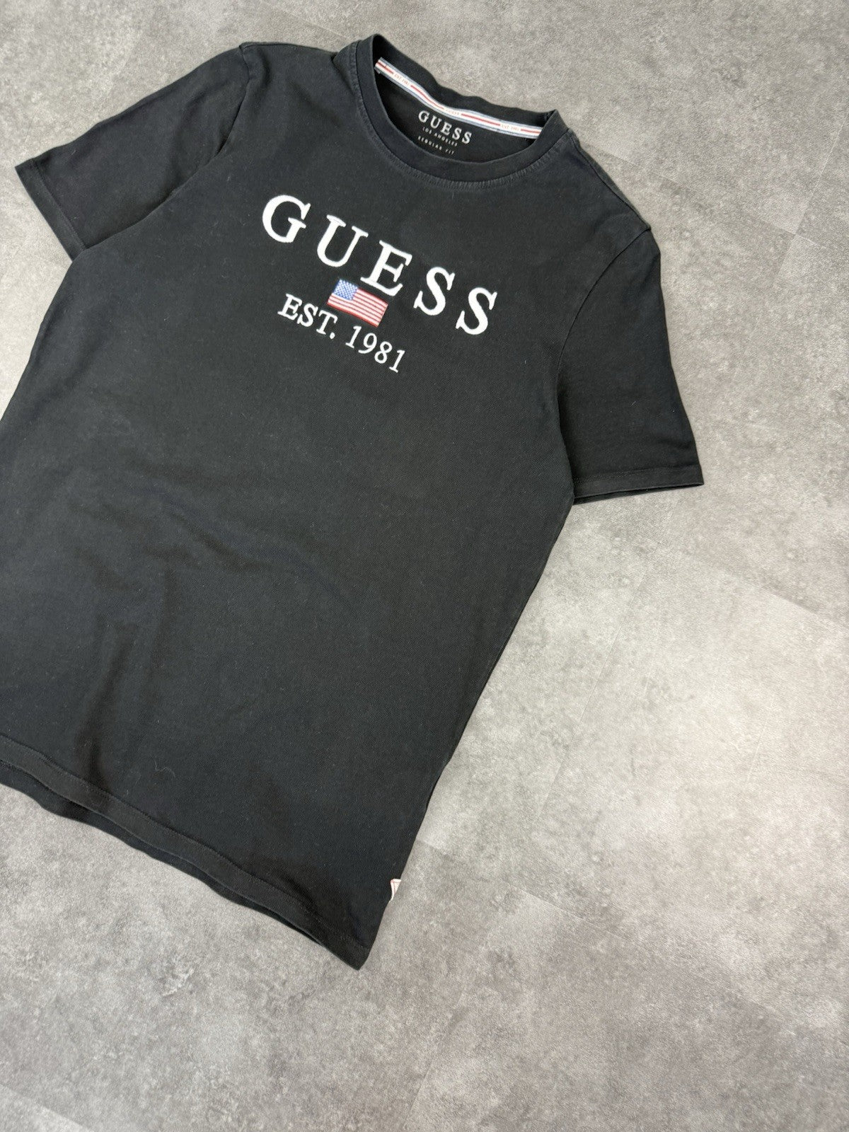 GUESS Jeans Embroidered Spellout T-Shirt Black 90 y2k style Size XS