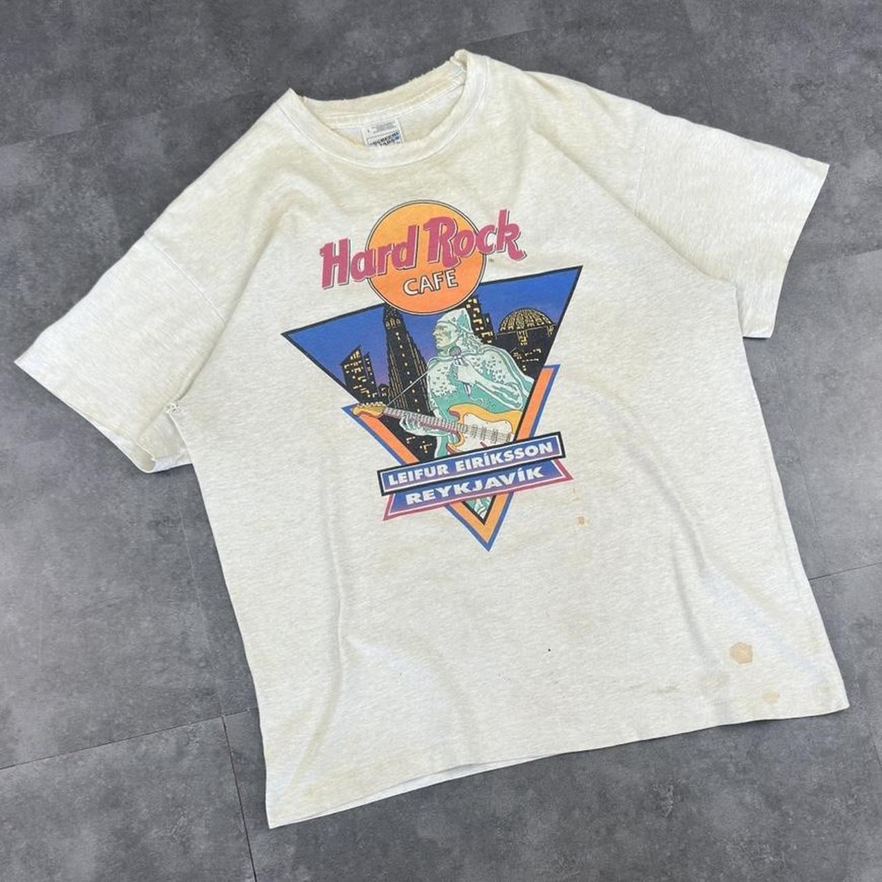 Hard Rock Cafe T 2000s Y2K logo Iceland Hotel Leifur Eiríksson print design