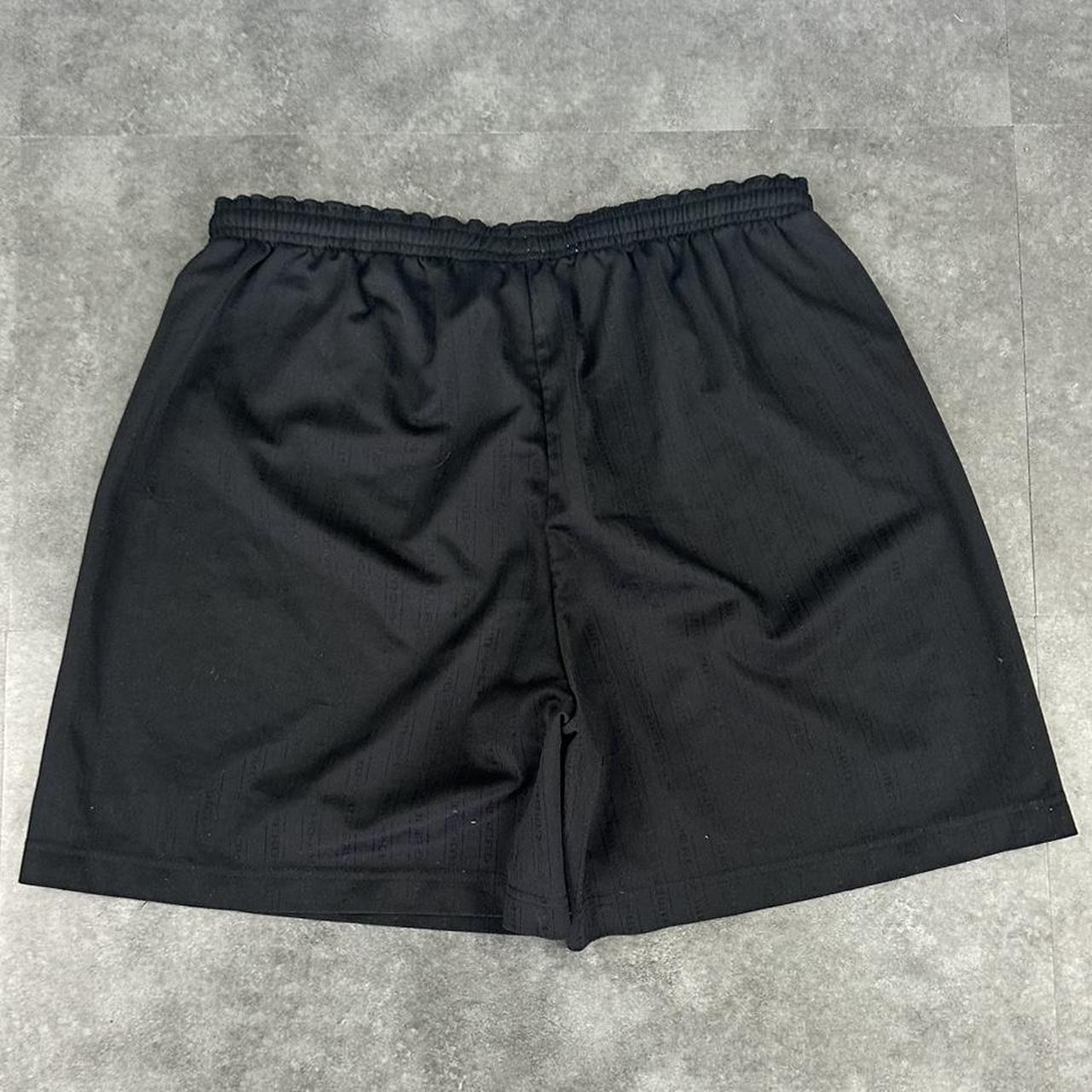 Umbro 2000s baggy vintage sportswear track basketball short