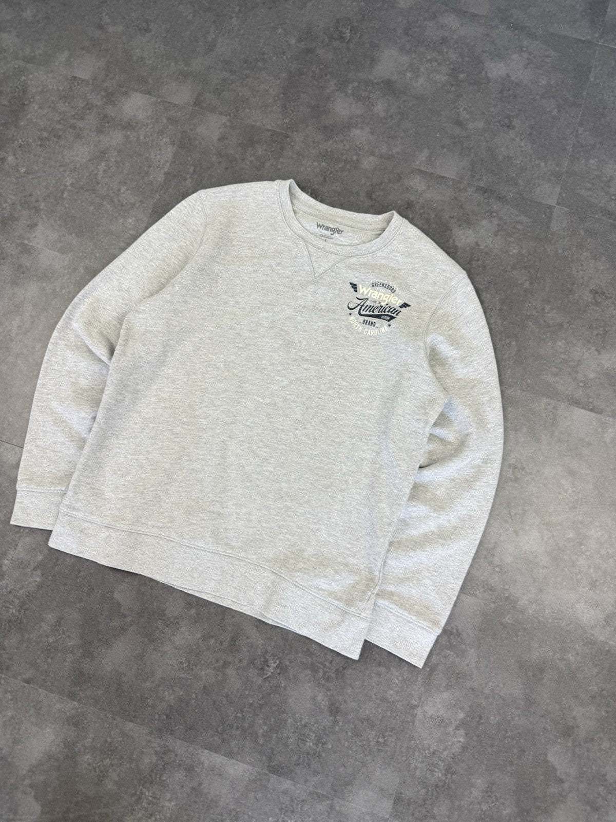 Wrangler Jeans Grey Sweatshirt Spellout Logo Mens Size Medium
