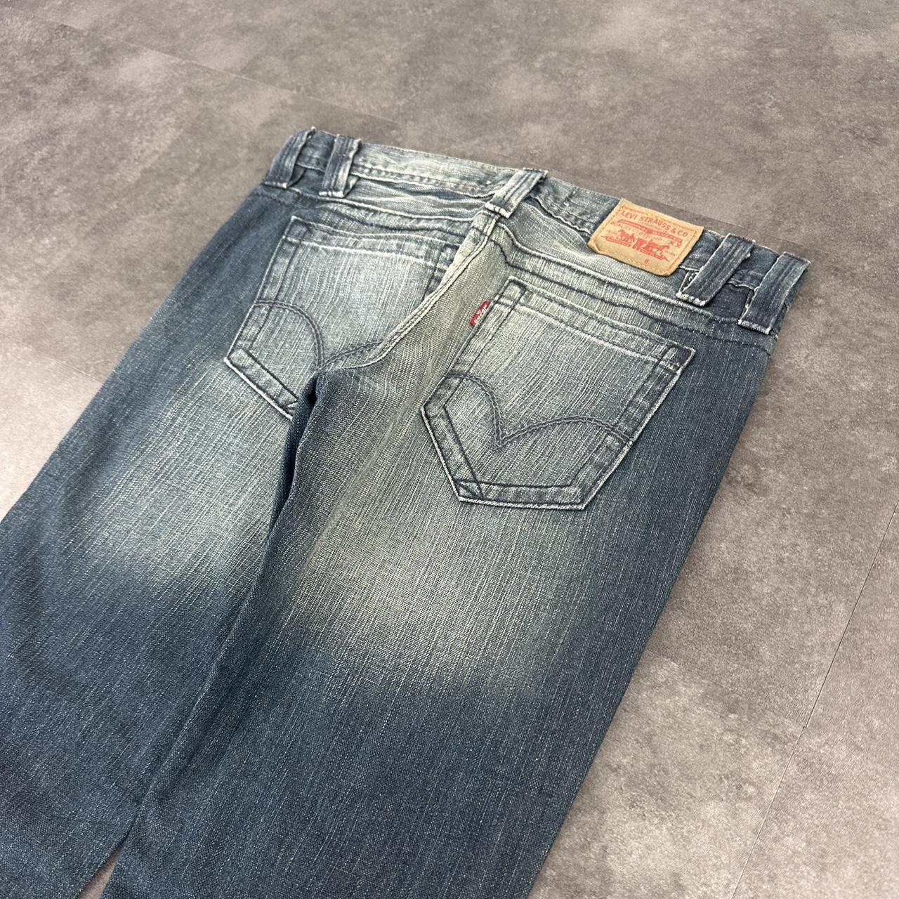 Levi’s 501 2000s dungaree workwear comfort fit denim shorts jorts