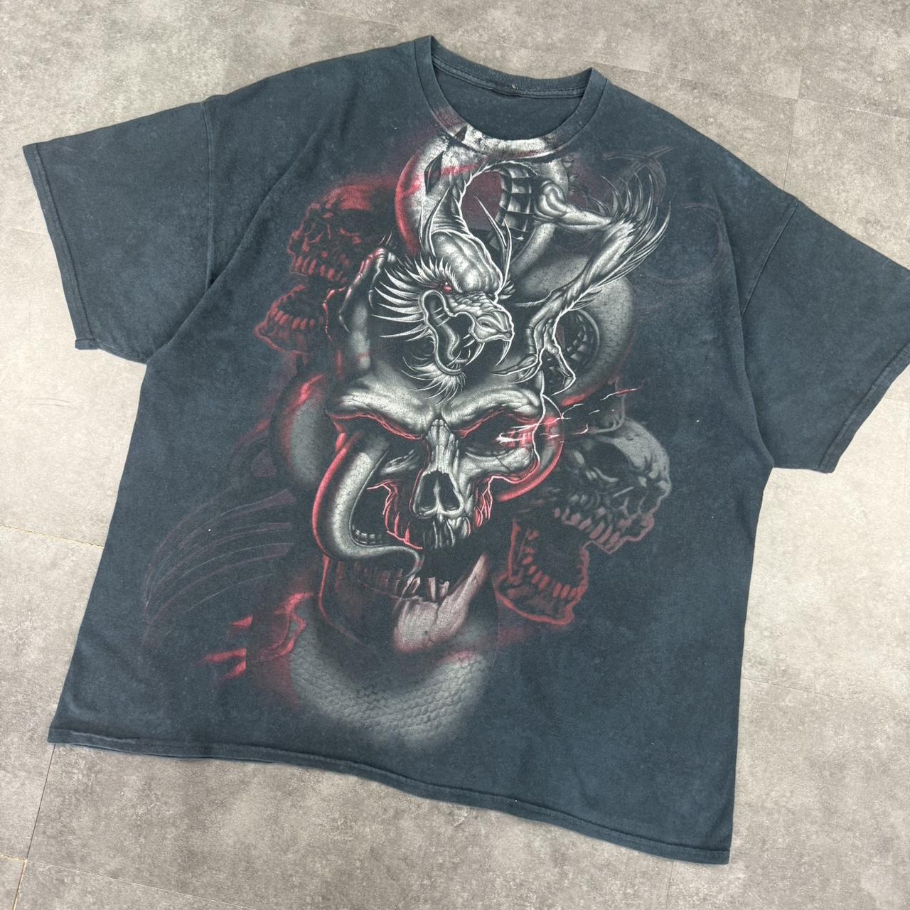 Grunge 2000s skull and dragon design graphic T shirt