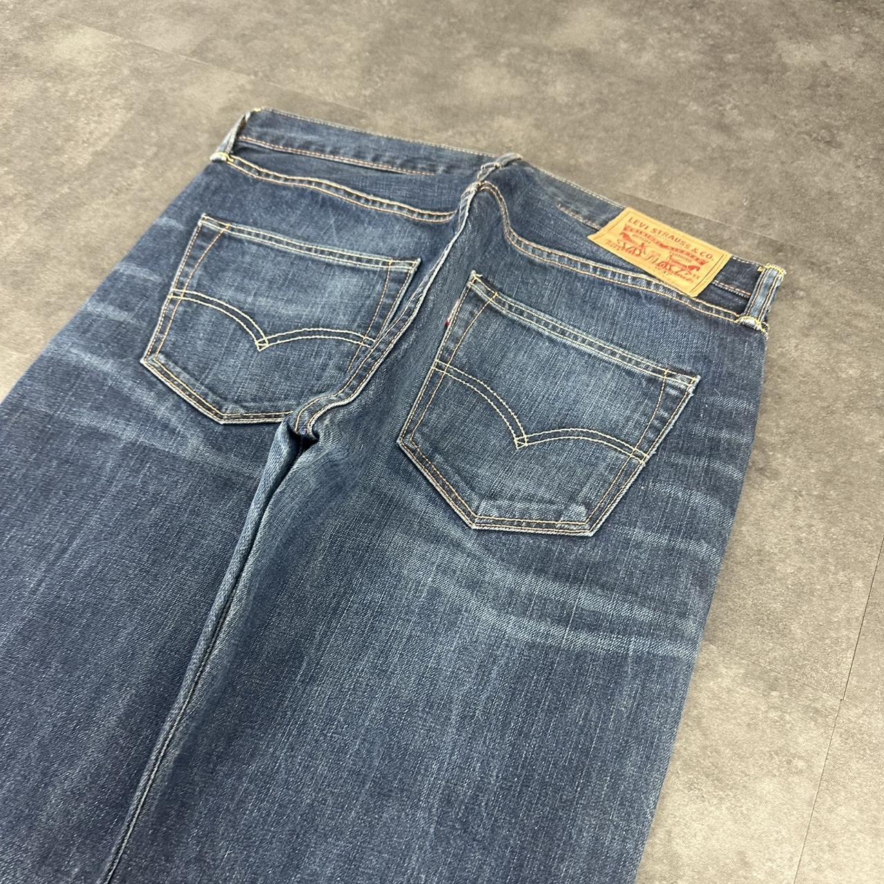Levi’s 501 2000s dungaree workwear comfort fit denim shorts jorts
