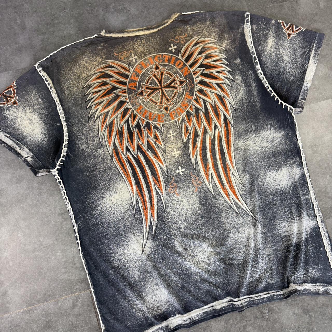 Affliction live fast 2000s gothic grunge design graphic T shirt