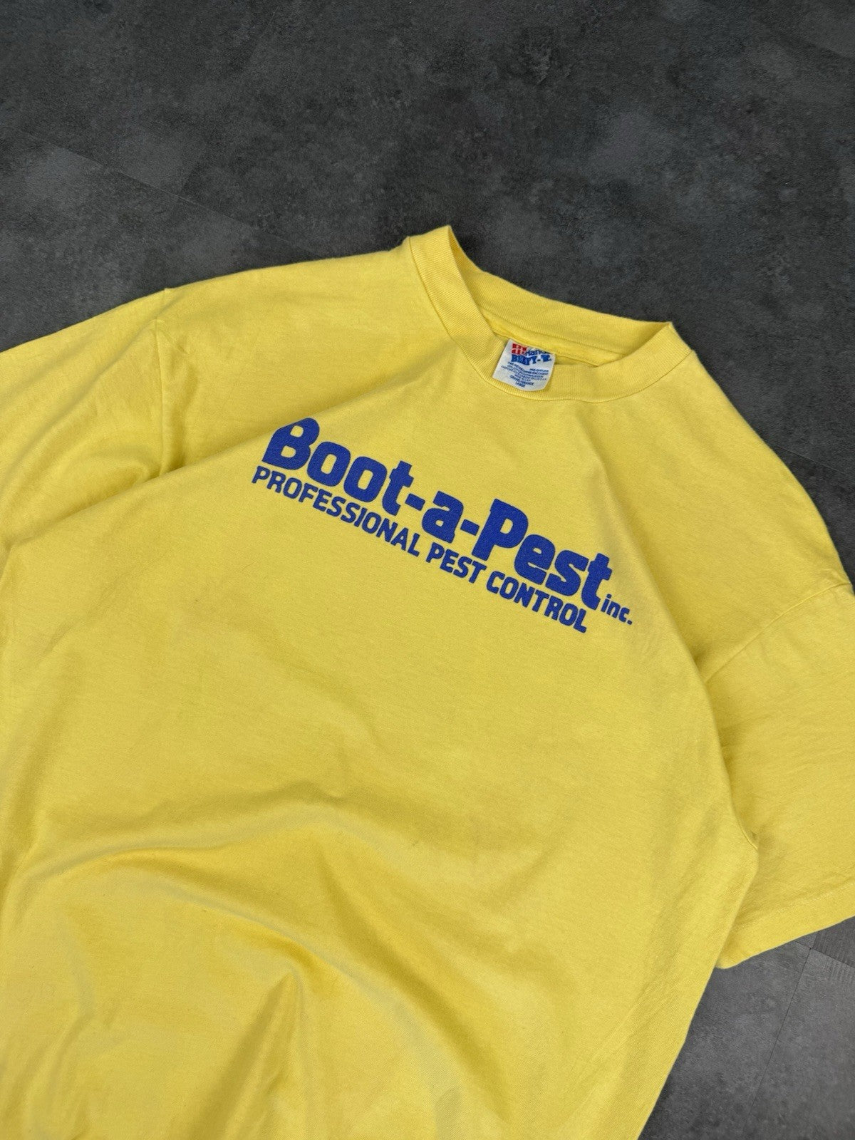 Single Stitch Hanes Beefy Boot-a-Pest Vintage 90s Made in USA T-Shirt Size L