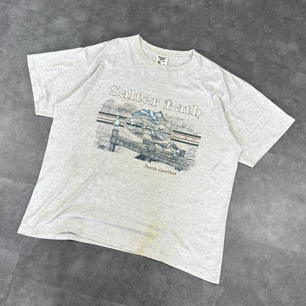 Tennessee river gold T 2000s Y2K logo print North Carolina graphic T shirt
