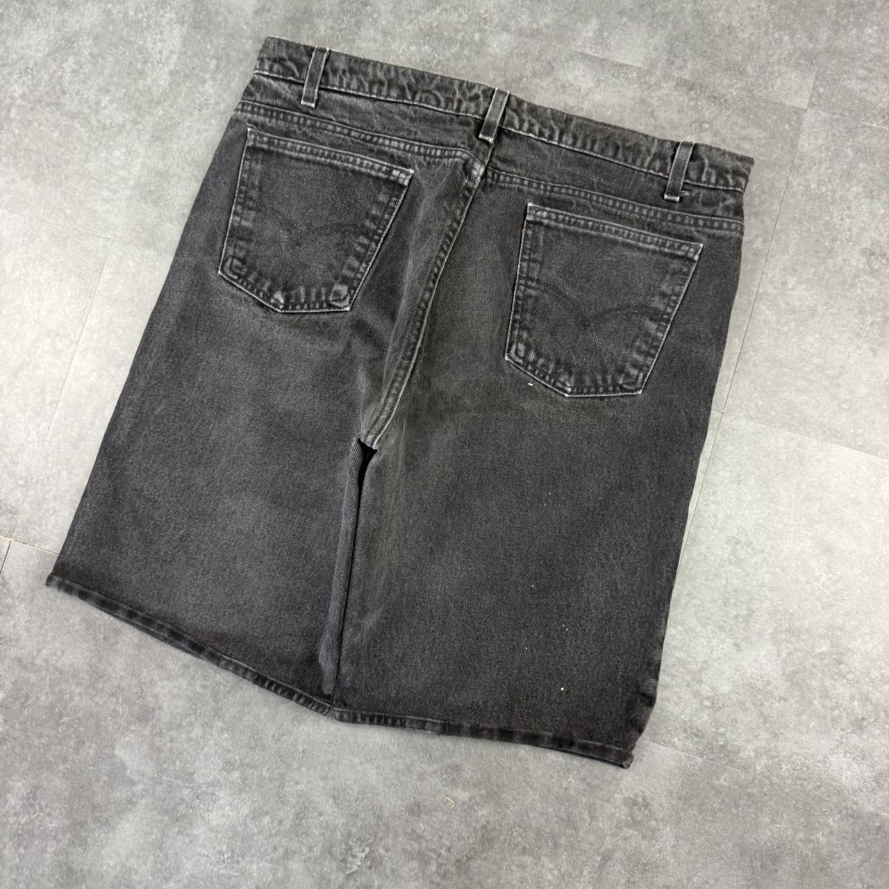Levi’s 2000s dungaree workwear comfort fit denim shorts jorts