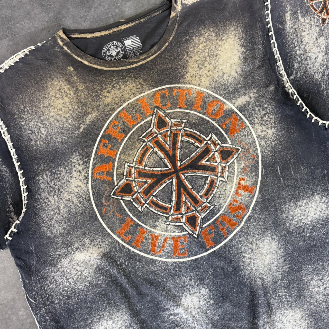 Affliction live fast 2000s gothic grunge design graphic T shirt