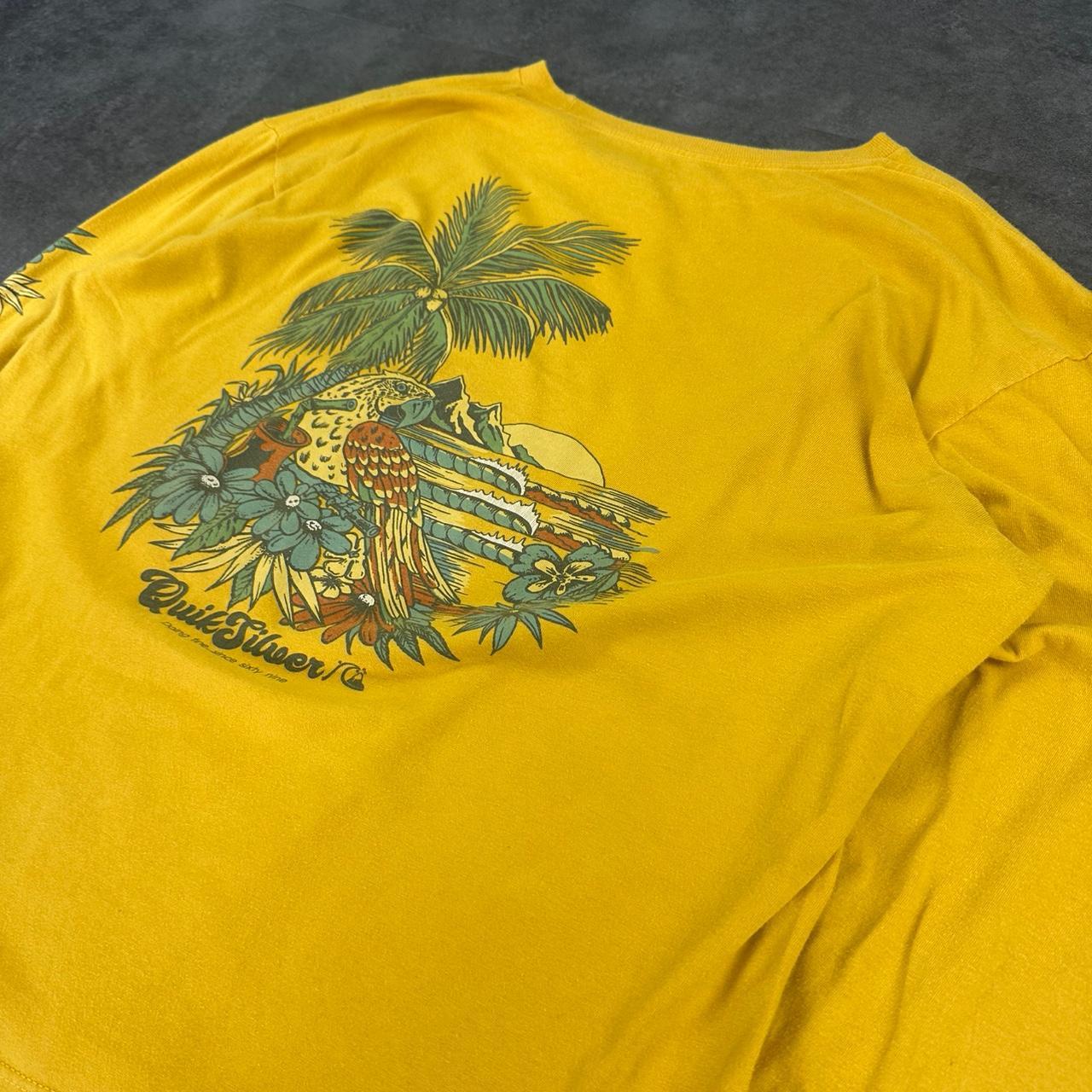 Quiksilver T 2000s Print Hawaii Resprt graphic T shirt
