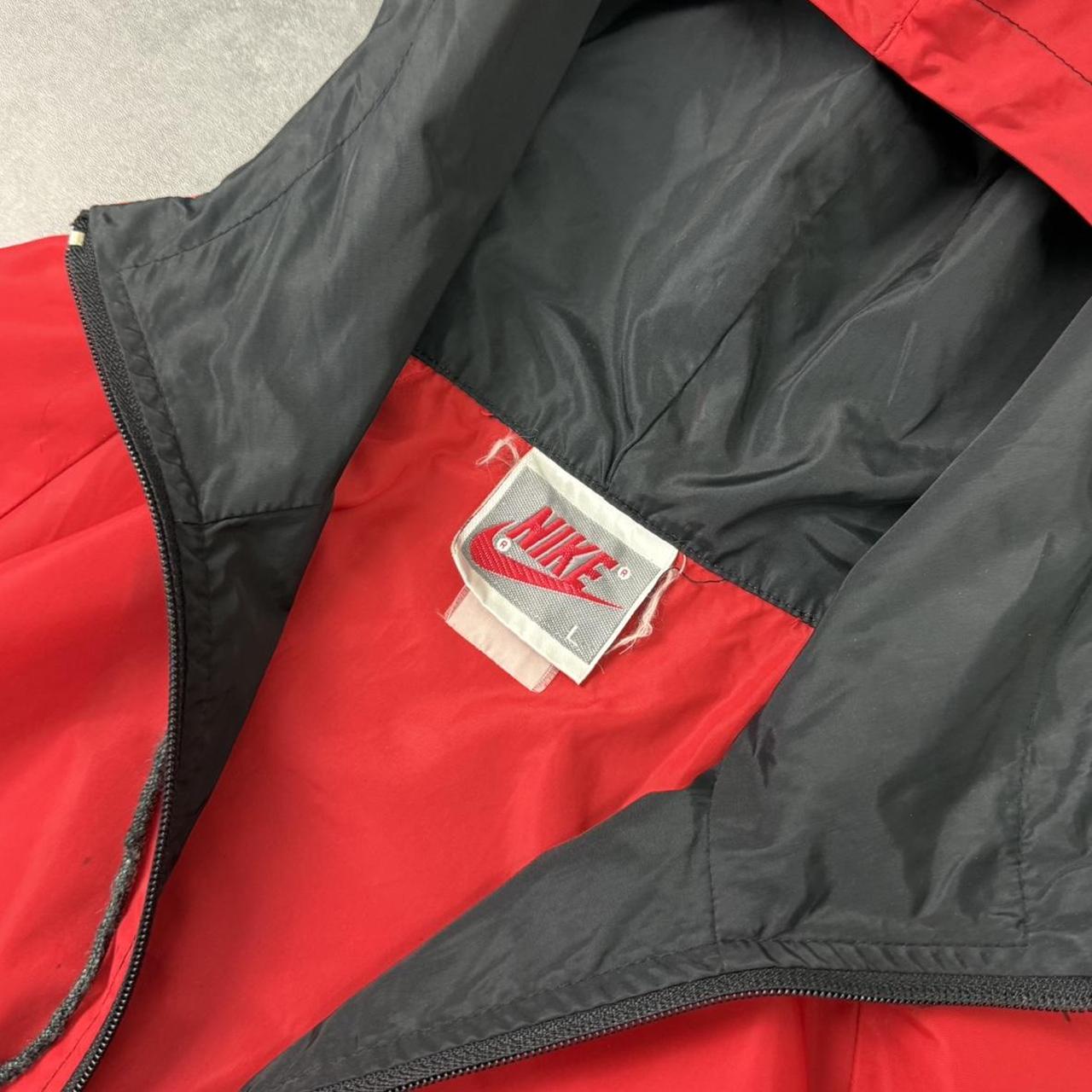 Vintage Nike 90s zip up windbreaker jacket