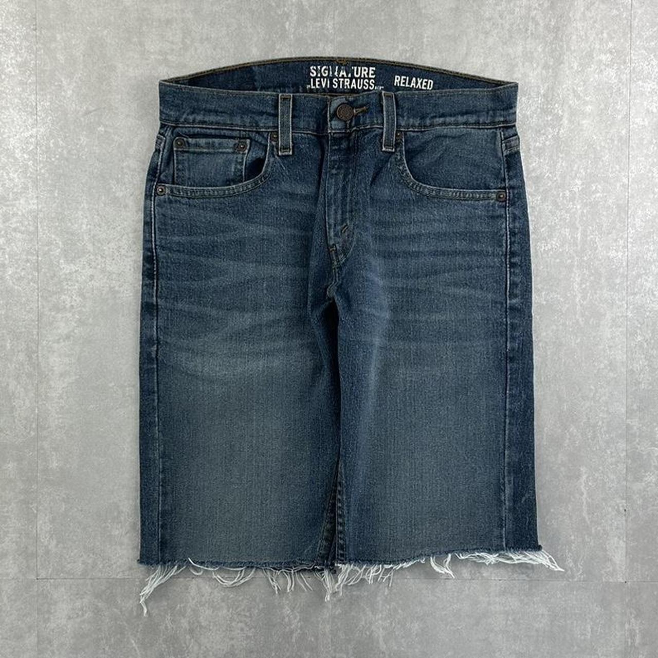 Levi’s relaxed fit 2000 cut off denim jeans