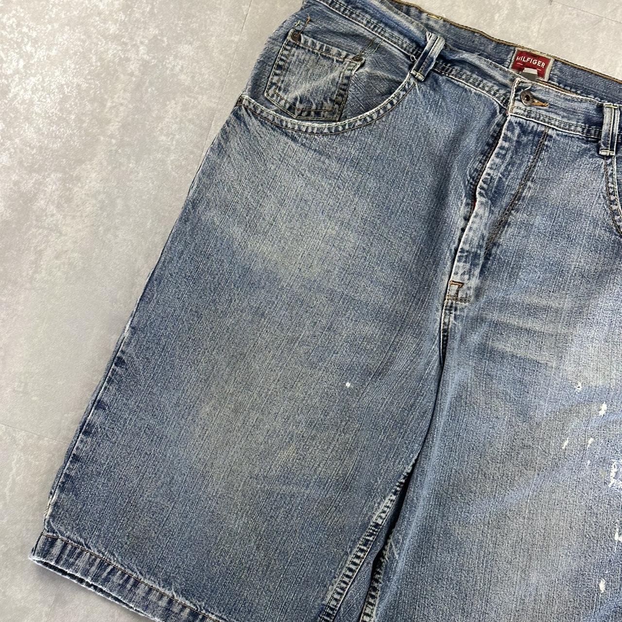 Tommy Hilfiger 2000s spellout carpenter style skate jorts