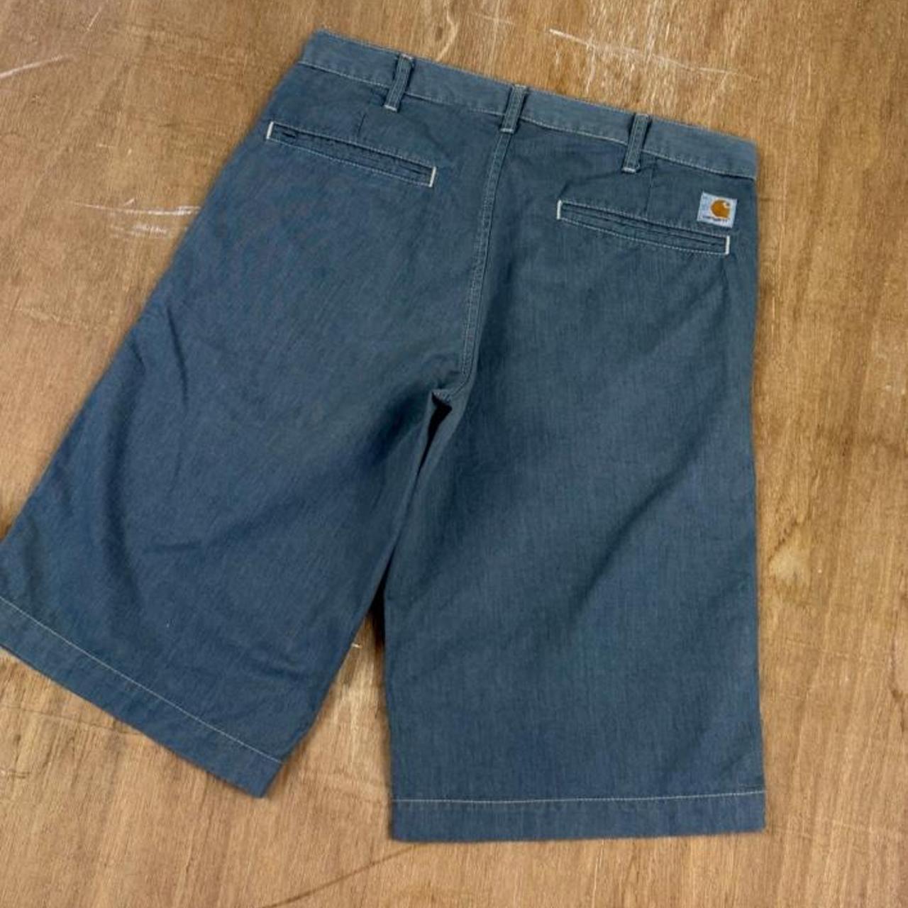 Carhartt 2000s presenter Bermuda fit navy blue shorts