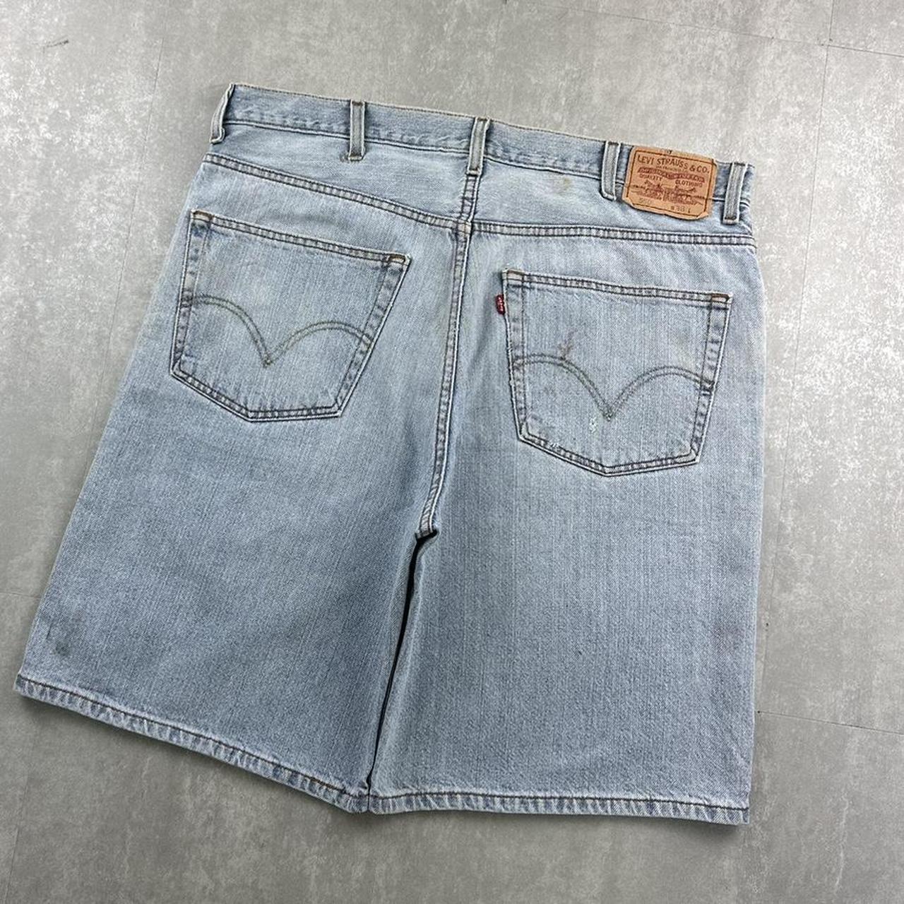 Levi’s 2000s carpenter baggy Jorts