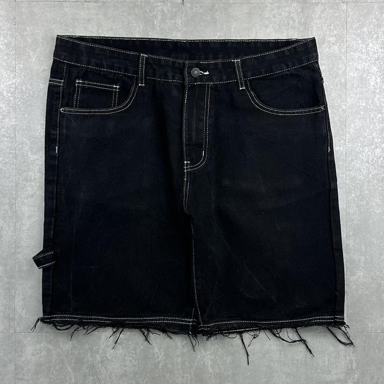 Japanese style 2000s spellout carpenter fit skate cargo jorts