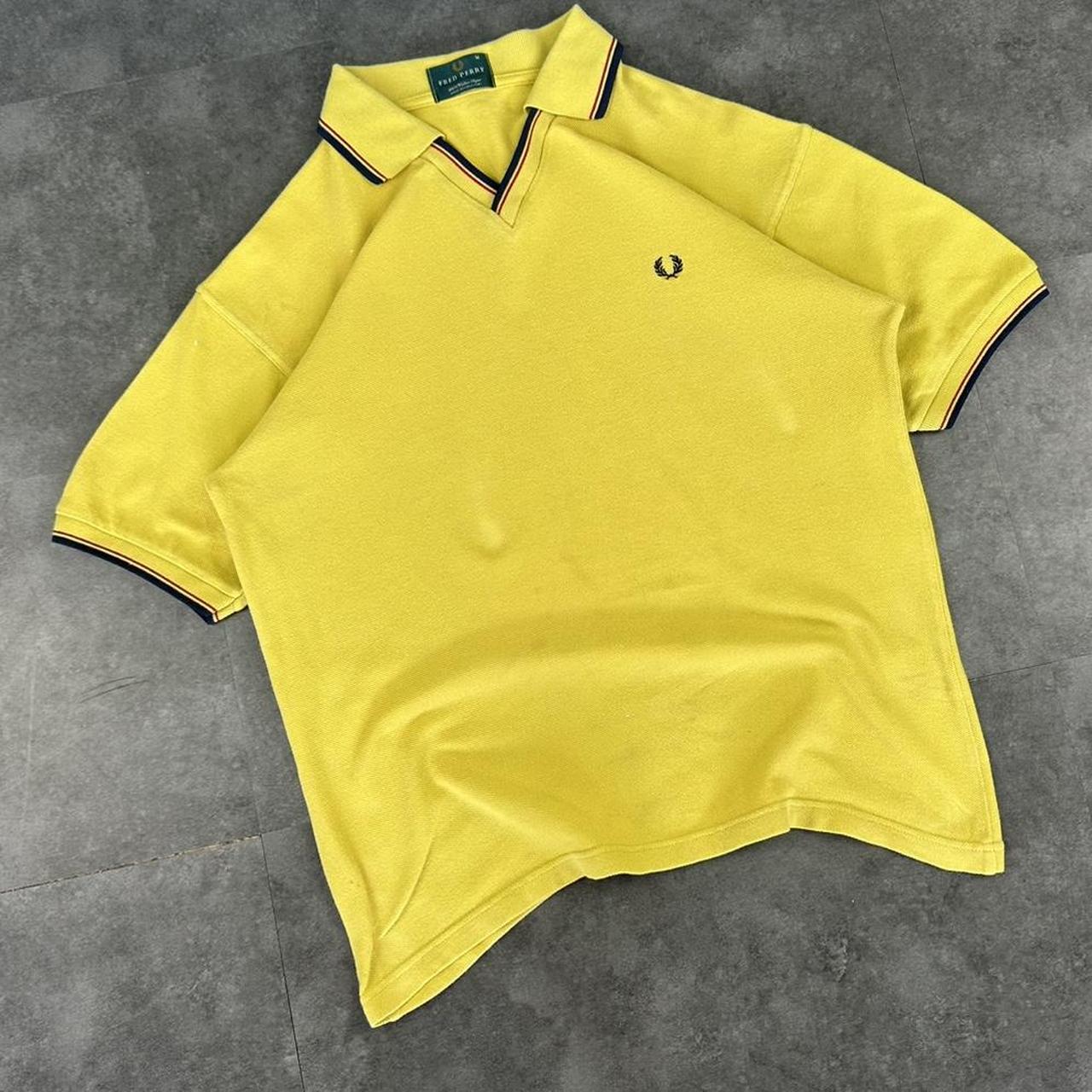 Fred Perry 2000s embroidered logo collared T shirt