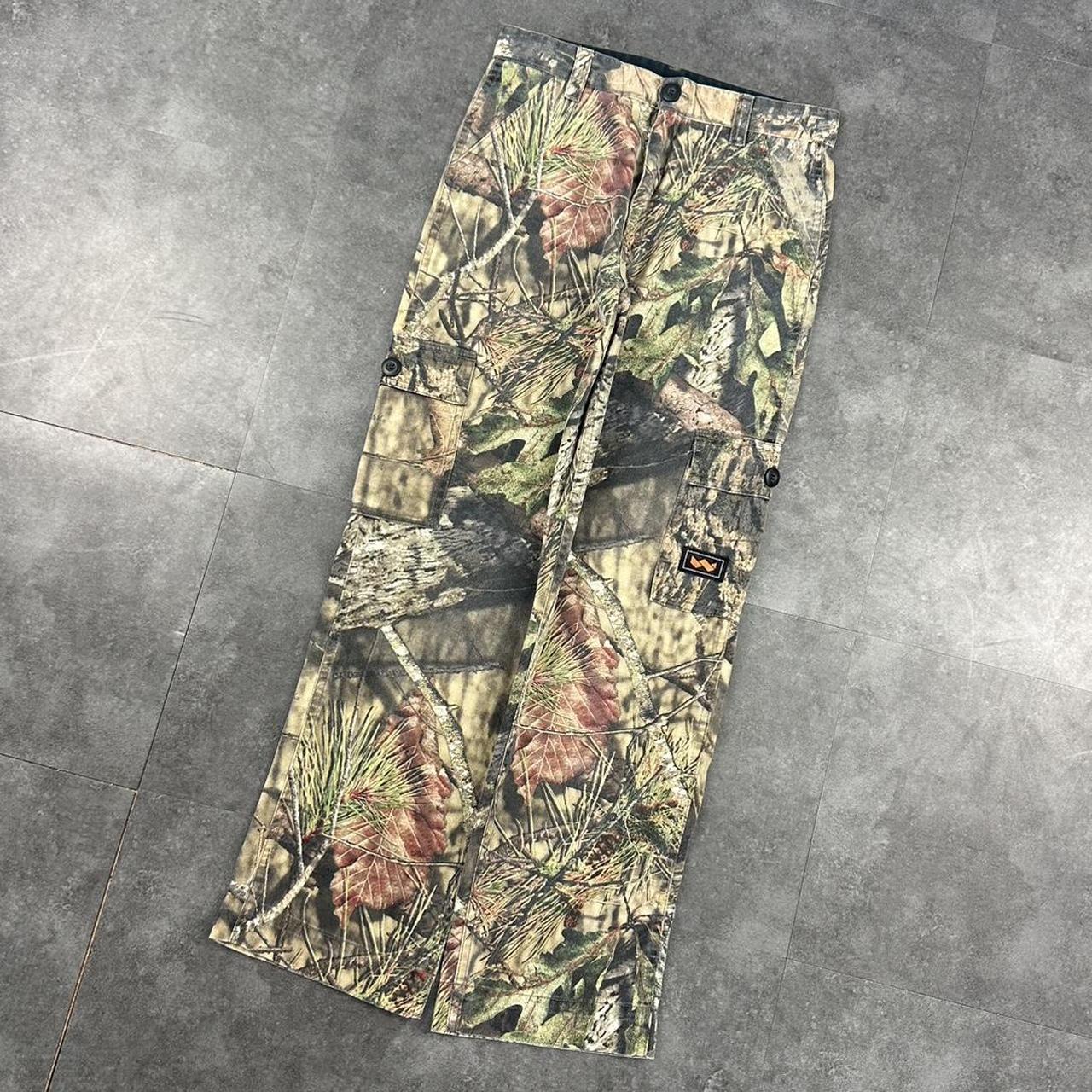 Walls outdoor Mossy oak camo real tree foliage 2000s dungaree workwear cargo trousers
