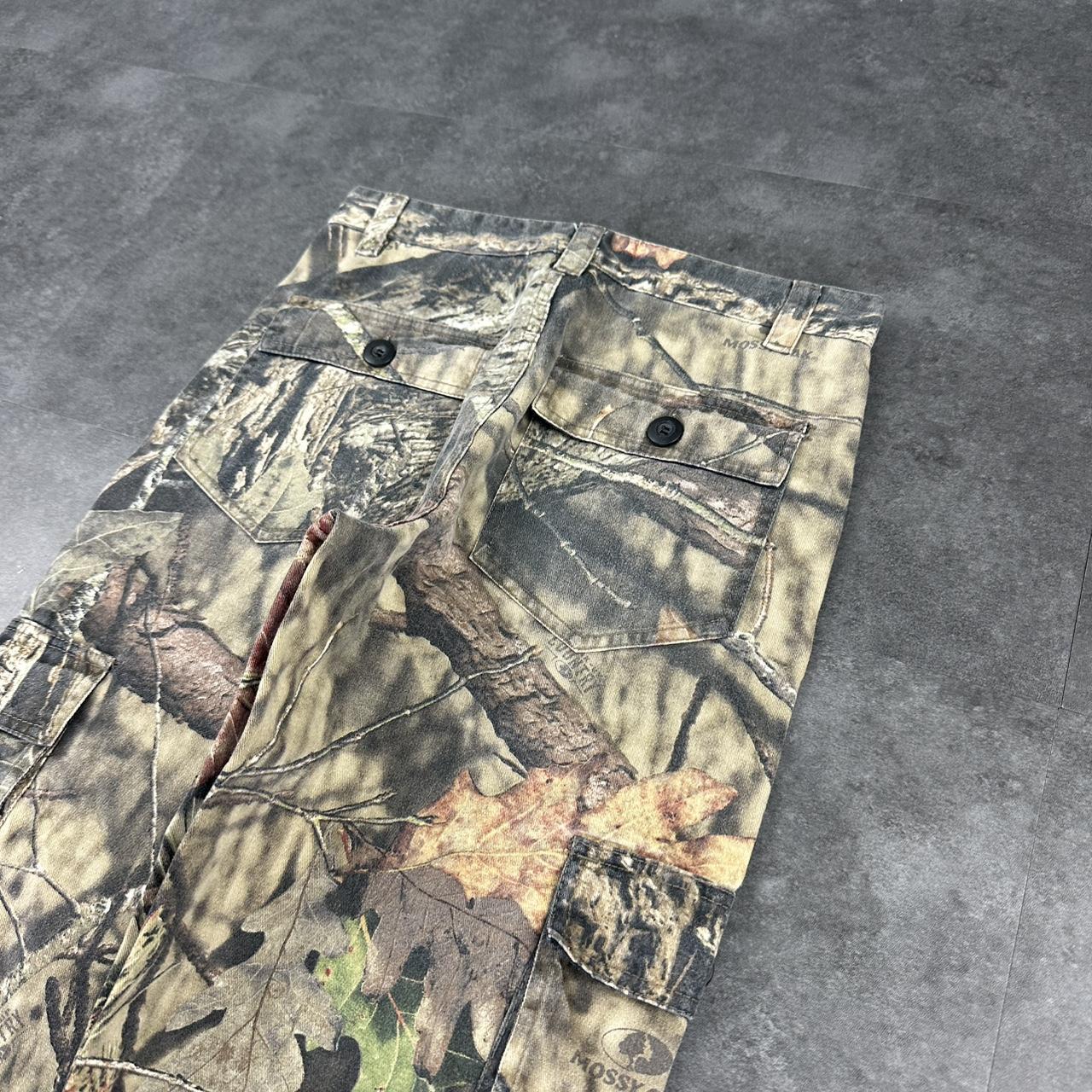 Walls outdoor Mossy oak camo real tree foliage 2000s dungaree workwear cargo trousers