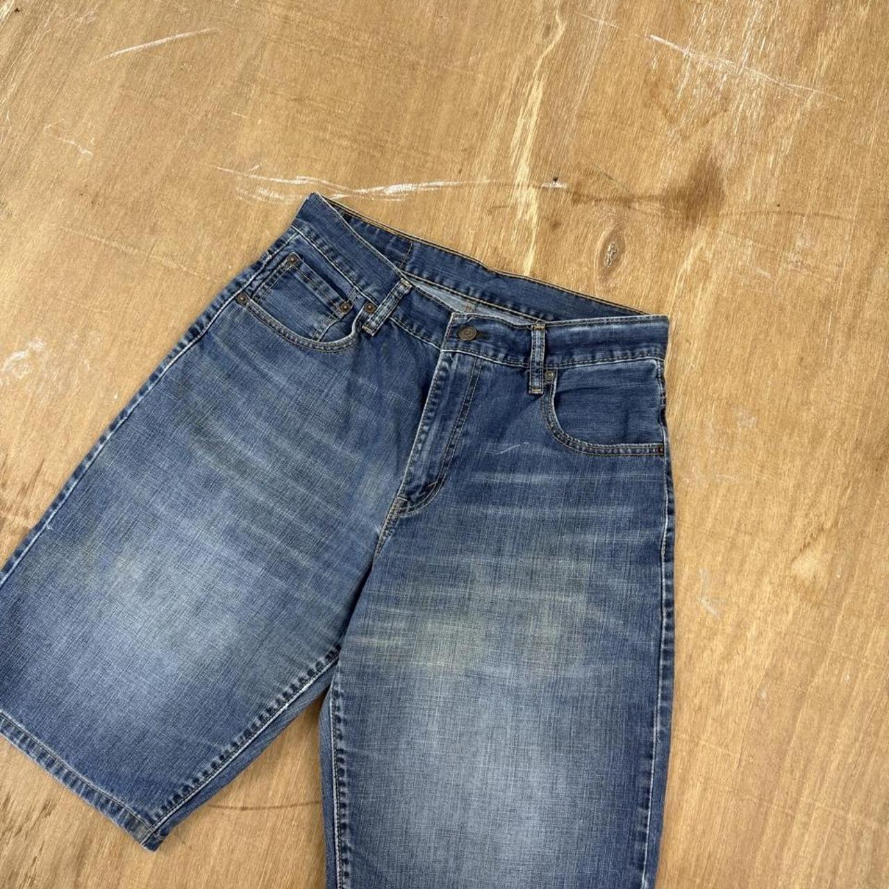 Levi’s 559 2000s relaxed denim jorts shorts