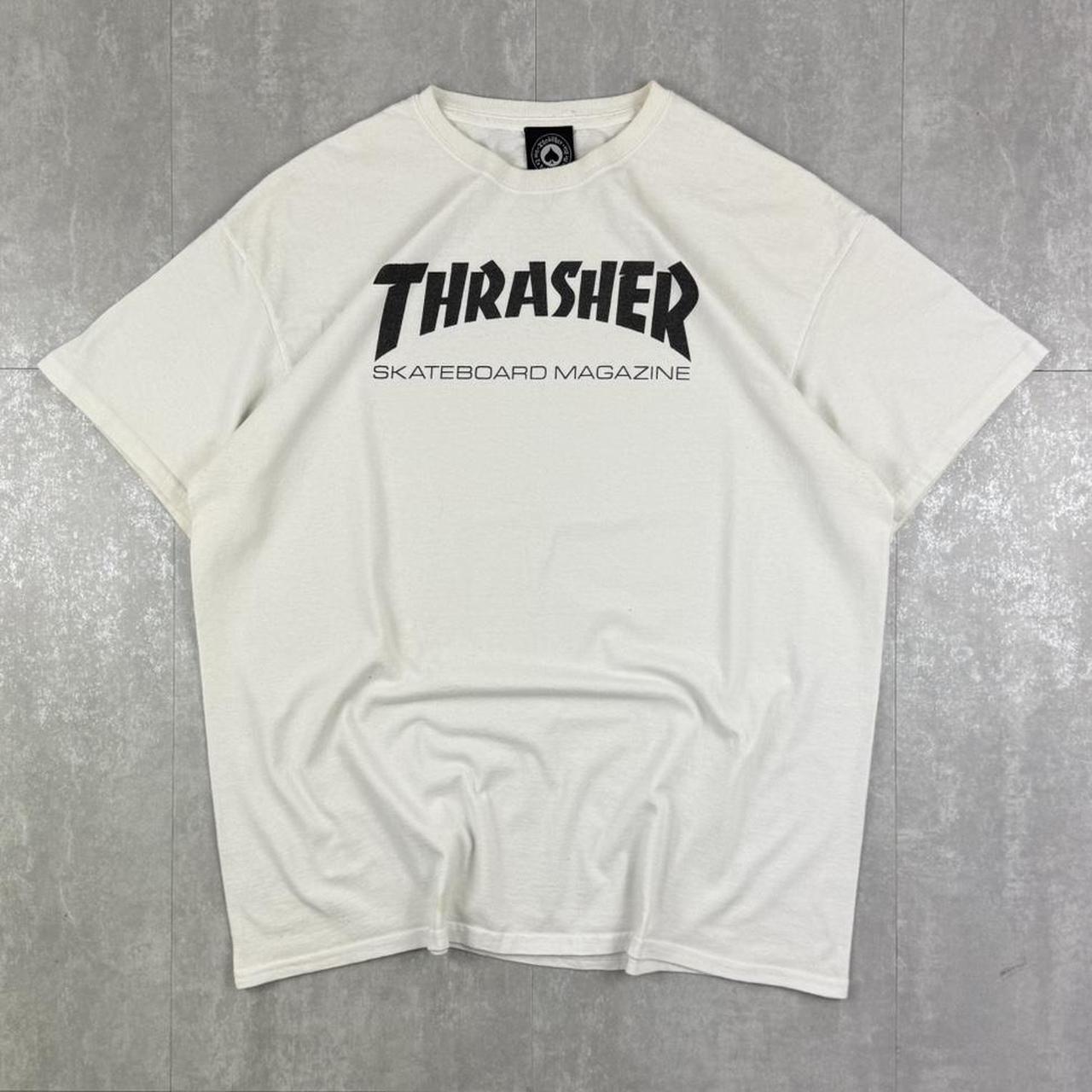 2000s white Thrasher grunge y2k skate T shirt