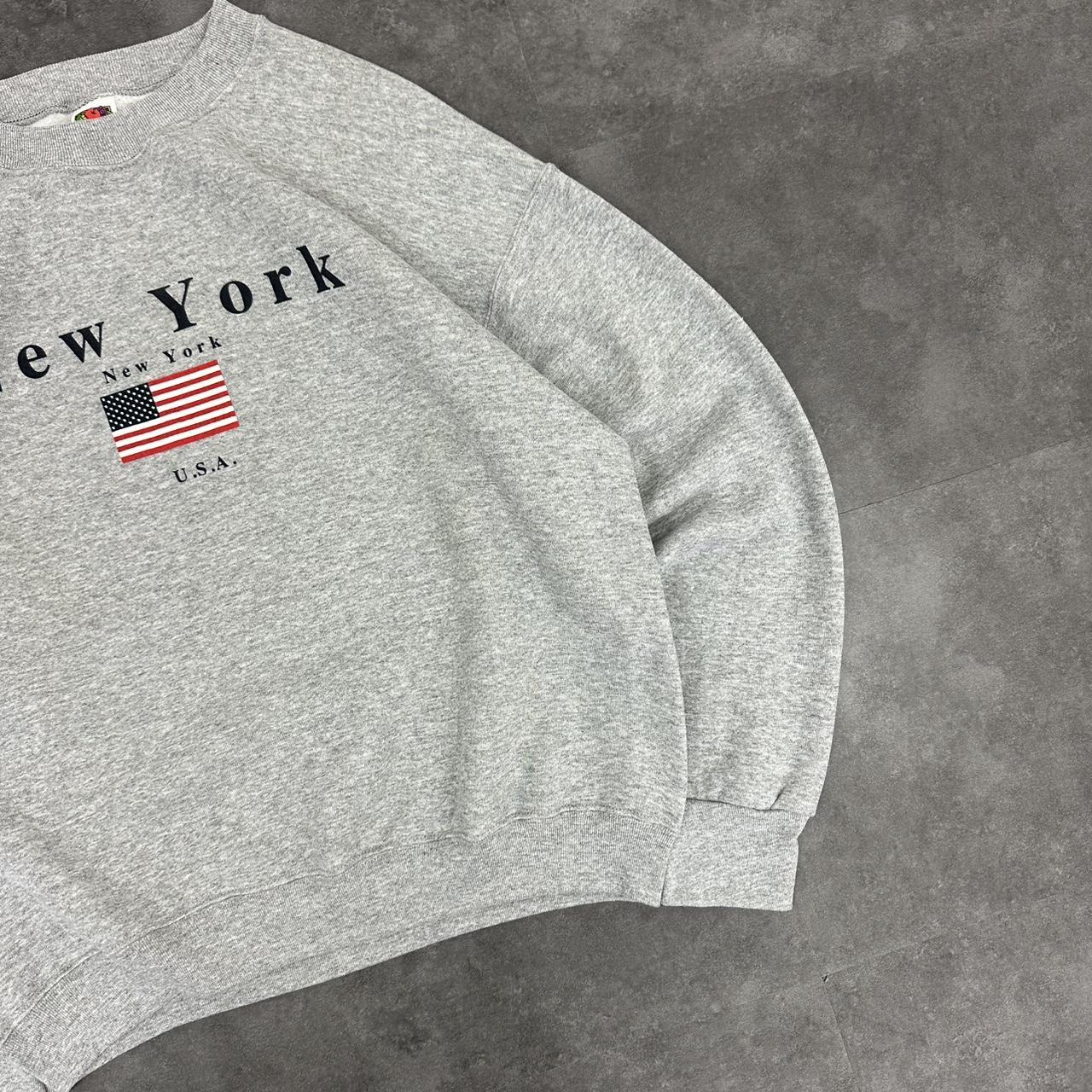 Vintage 2000’s New York grey sweatshirt