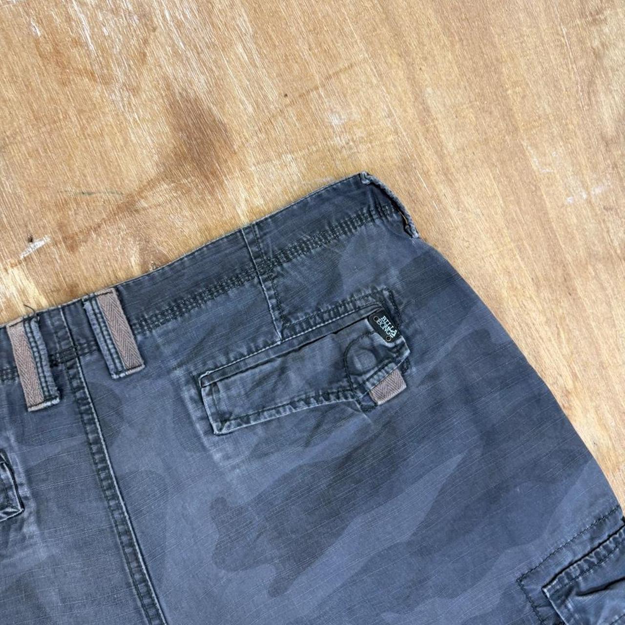 Billabong camo Surfwear Y2K cargo shorts