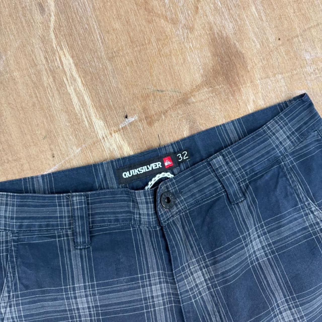 Quiksilver checked Surfwear Y2K cargo shorts