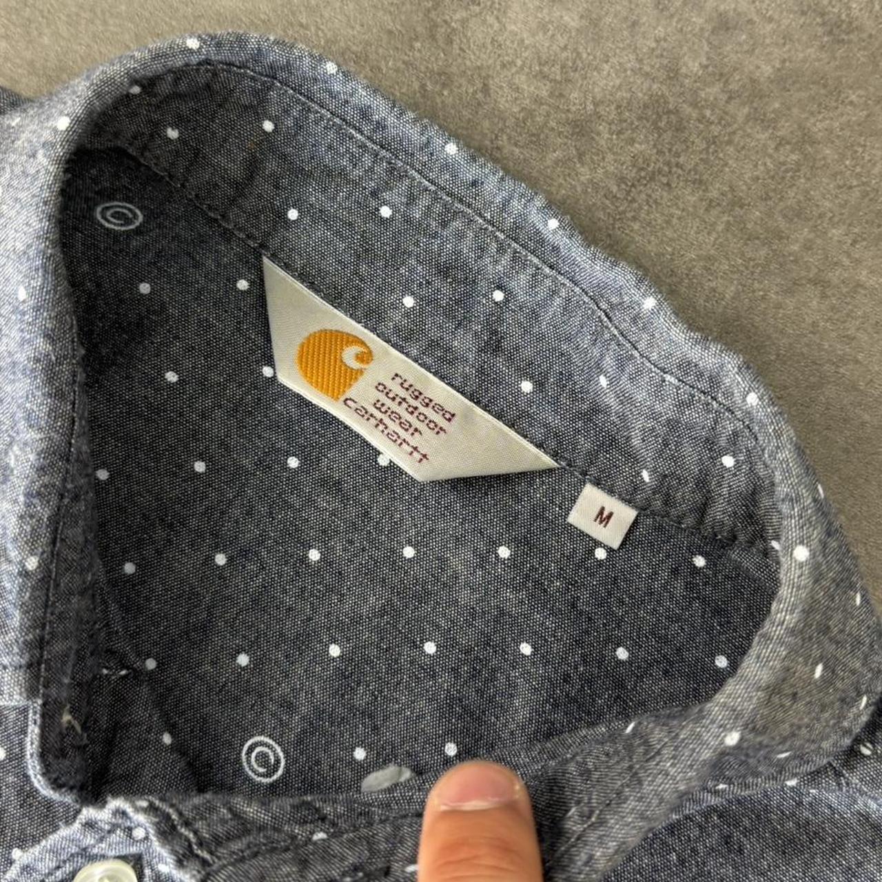 Carhartt rugged outdoor wear 2000s style cotton shirt