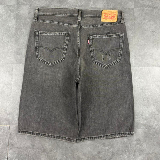 Levi’s 2000s dungaree workwear comfort fit denim shorts jorts
