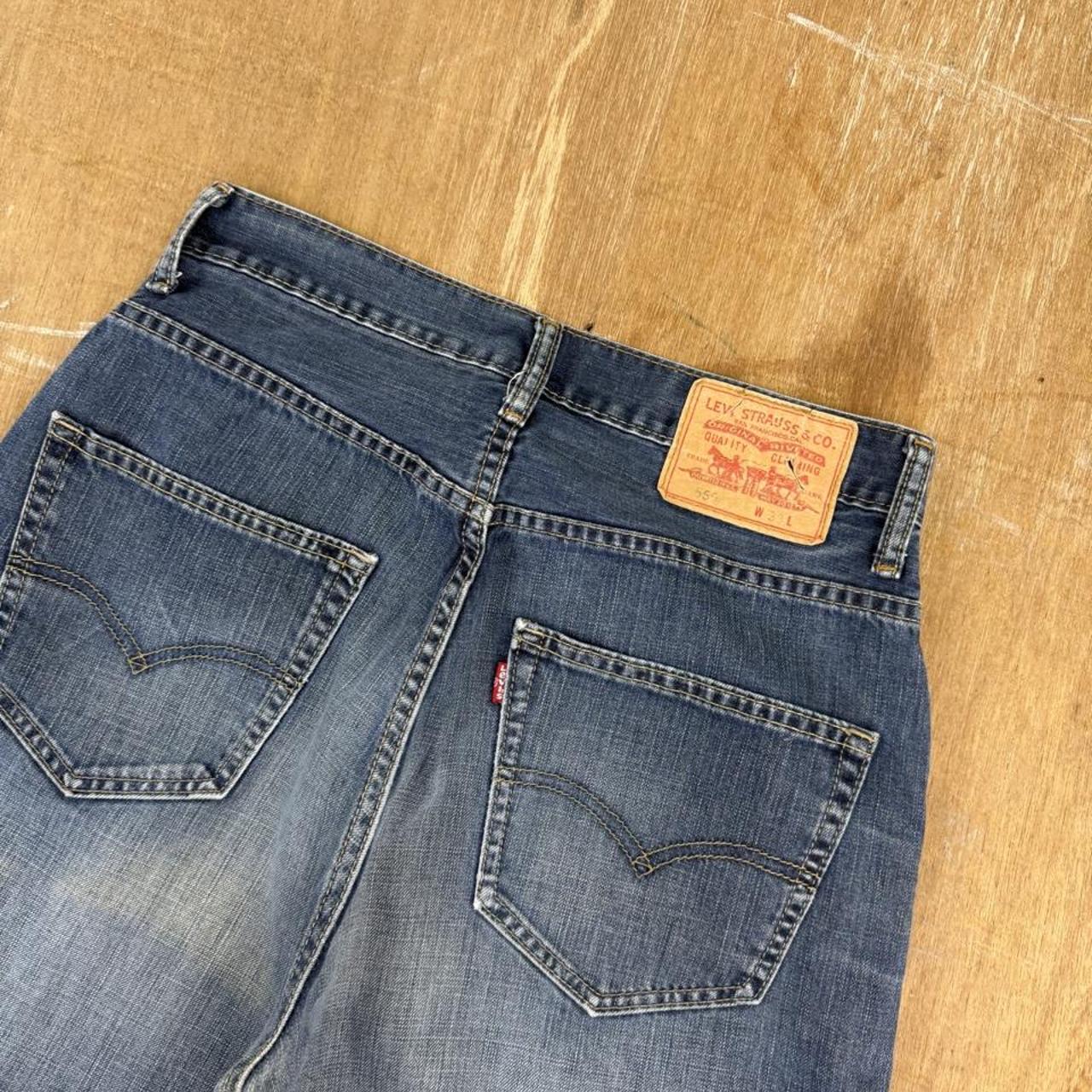 Levi’s 559 2000s relaxed denim jorts shorts