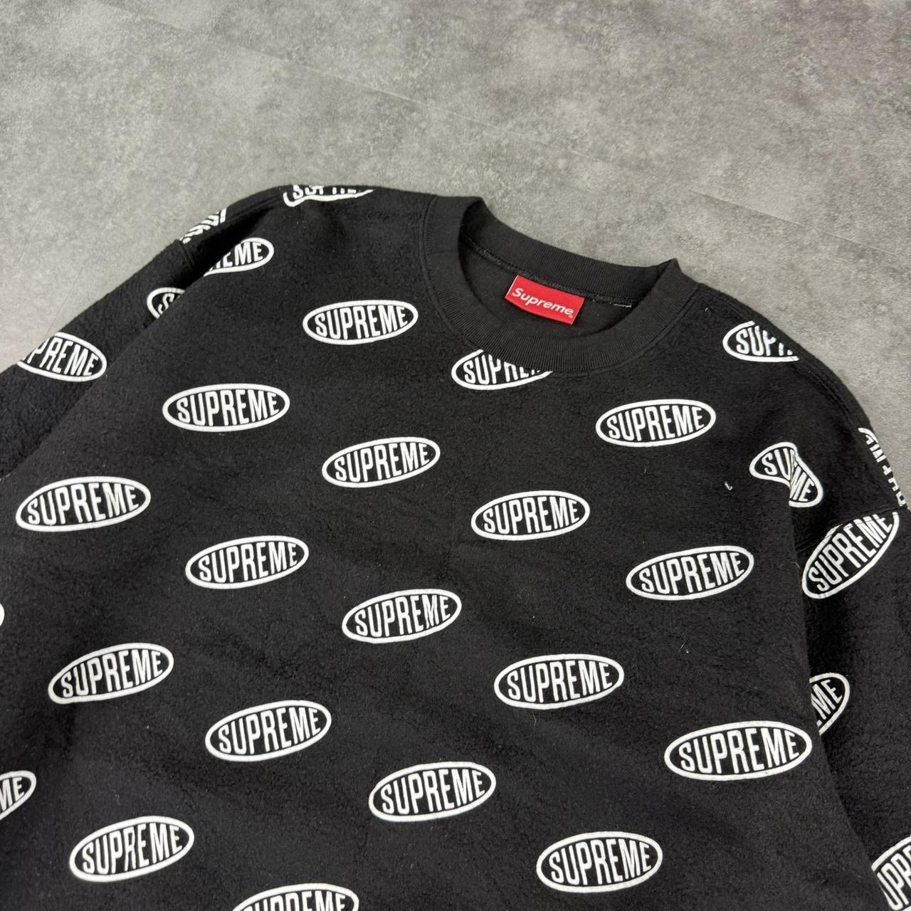 Supreme F/W 2018 Oval Logo Crew deck sweatshirt