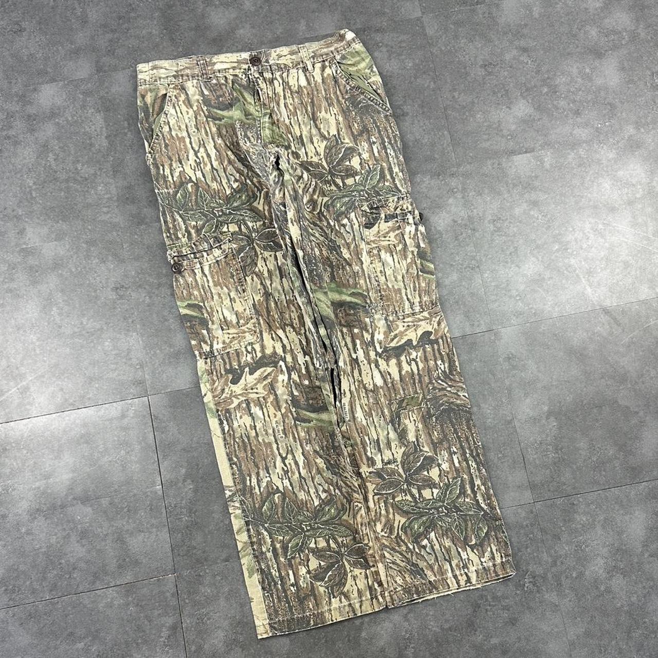 Realtree camo Mossy oak 2000s dungaree workwear cargo trousers
