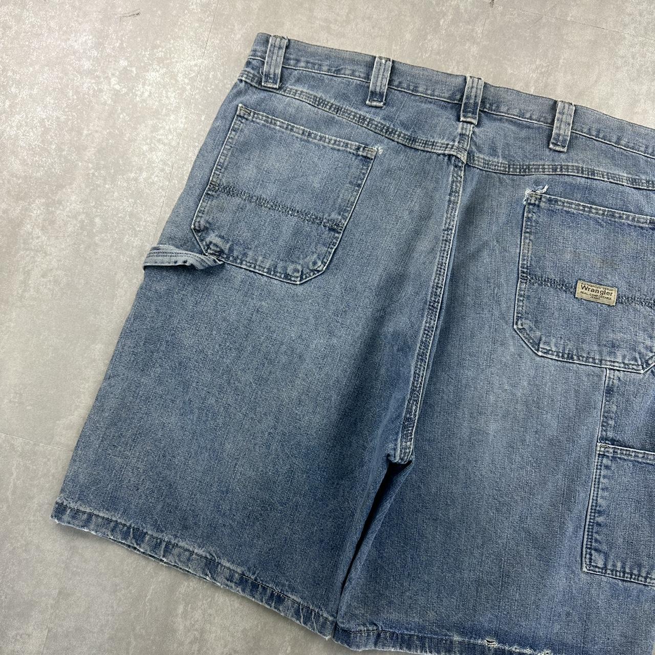 Wrangler 2000s spellout carpenter fit skate jorts