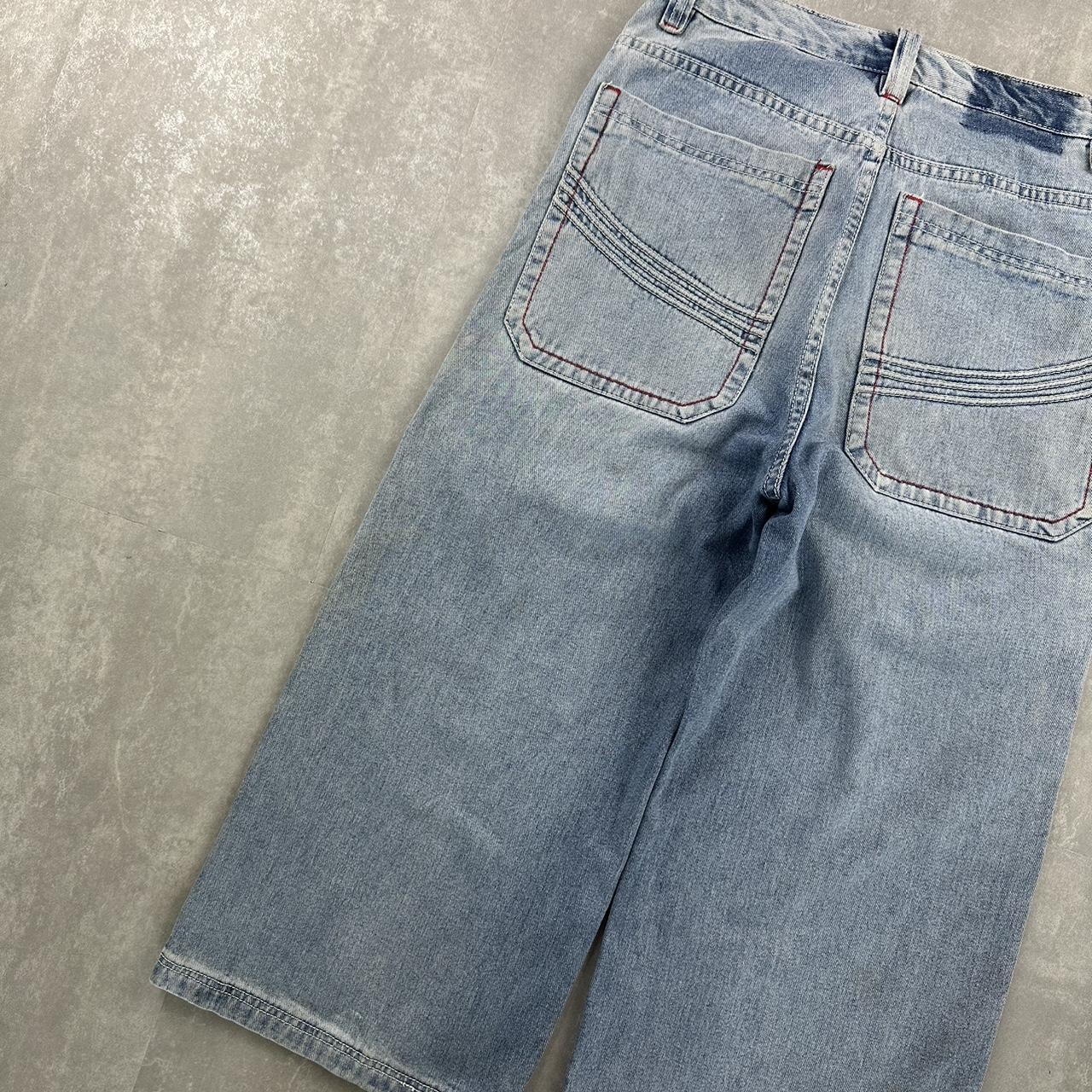 Japanese style 2000s spellout carpenter fit skate jorts