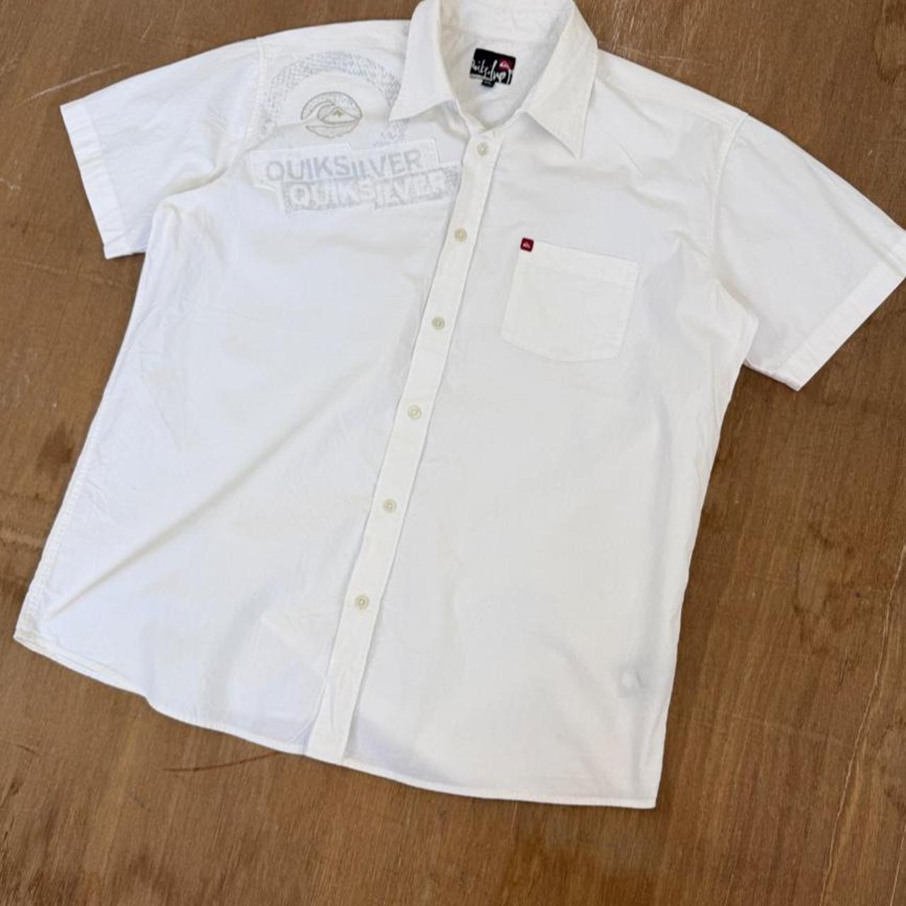 Quiksilver Surfwear Y2K button down short sleeve shirt