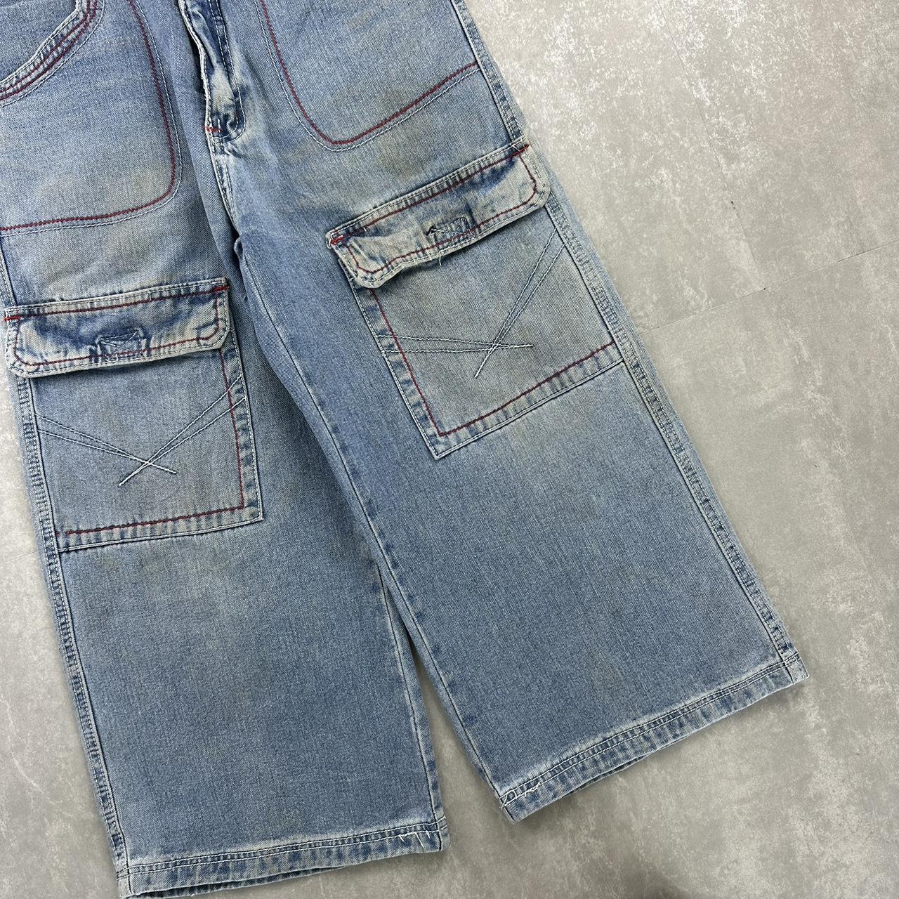 Japanese style 2000s spellout carpenter fit skate jorts