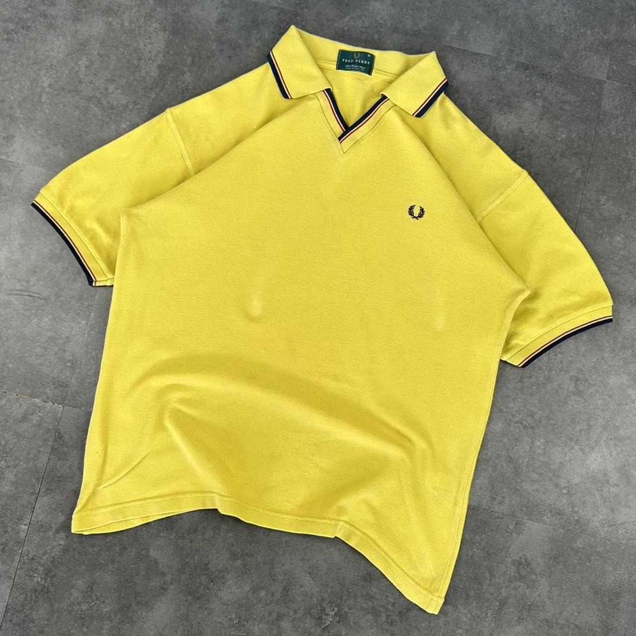Fred Perry 2000s embroidered logo collared T shirt