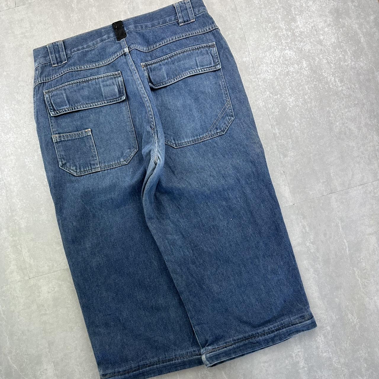 Japanese style 2000s spellout carpenter fit skate jorts