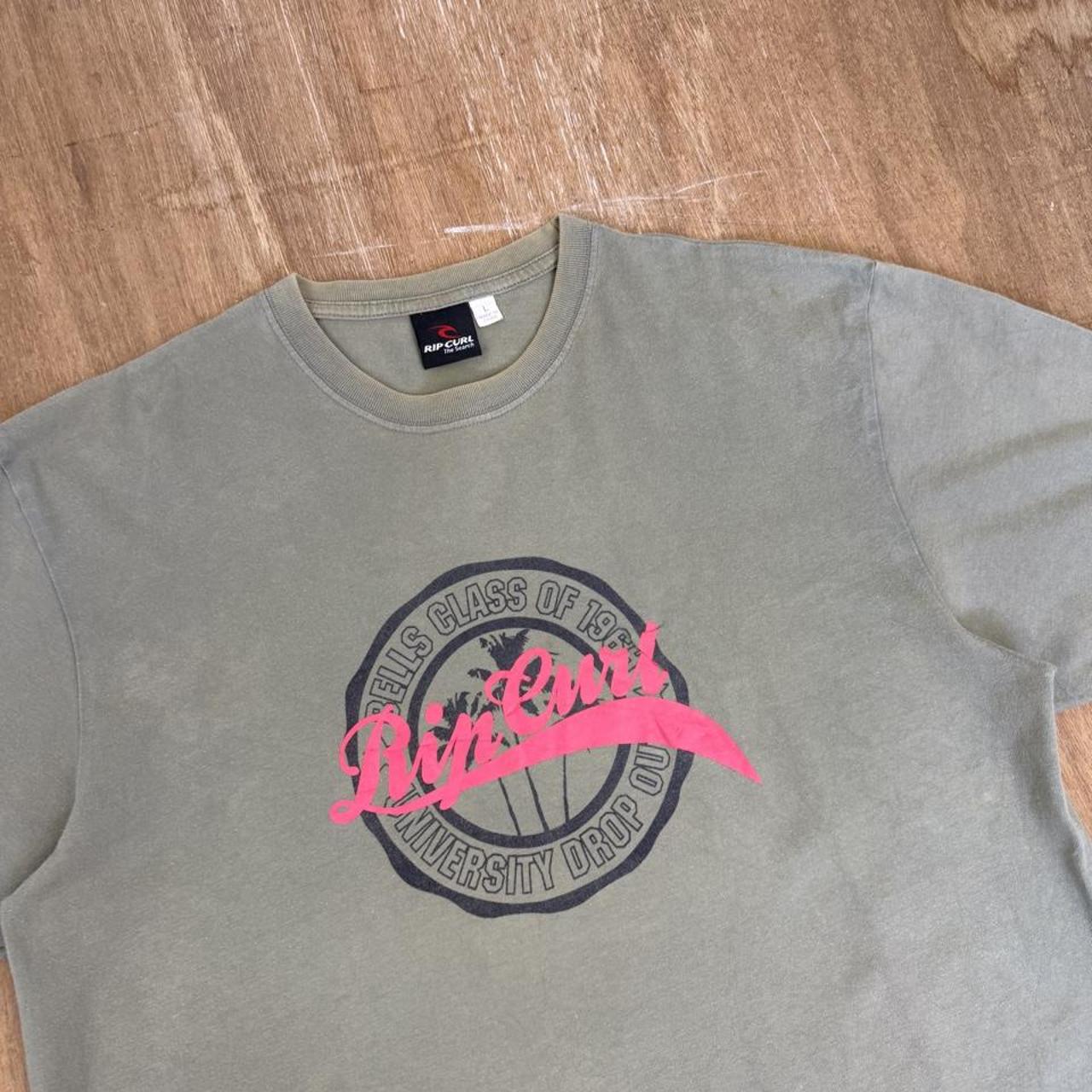 Rip Curl ‘the search’ Surfwear Y2K T-Shirt