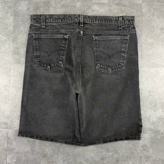 Levi’s 2000s dungaree workwear comfort fit denim shorts jorts