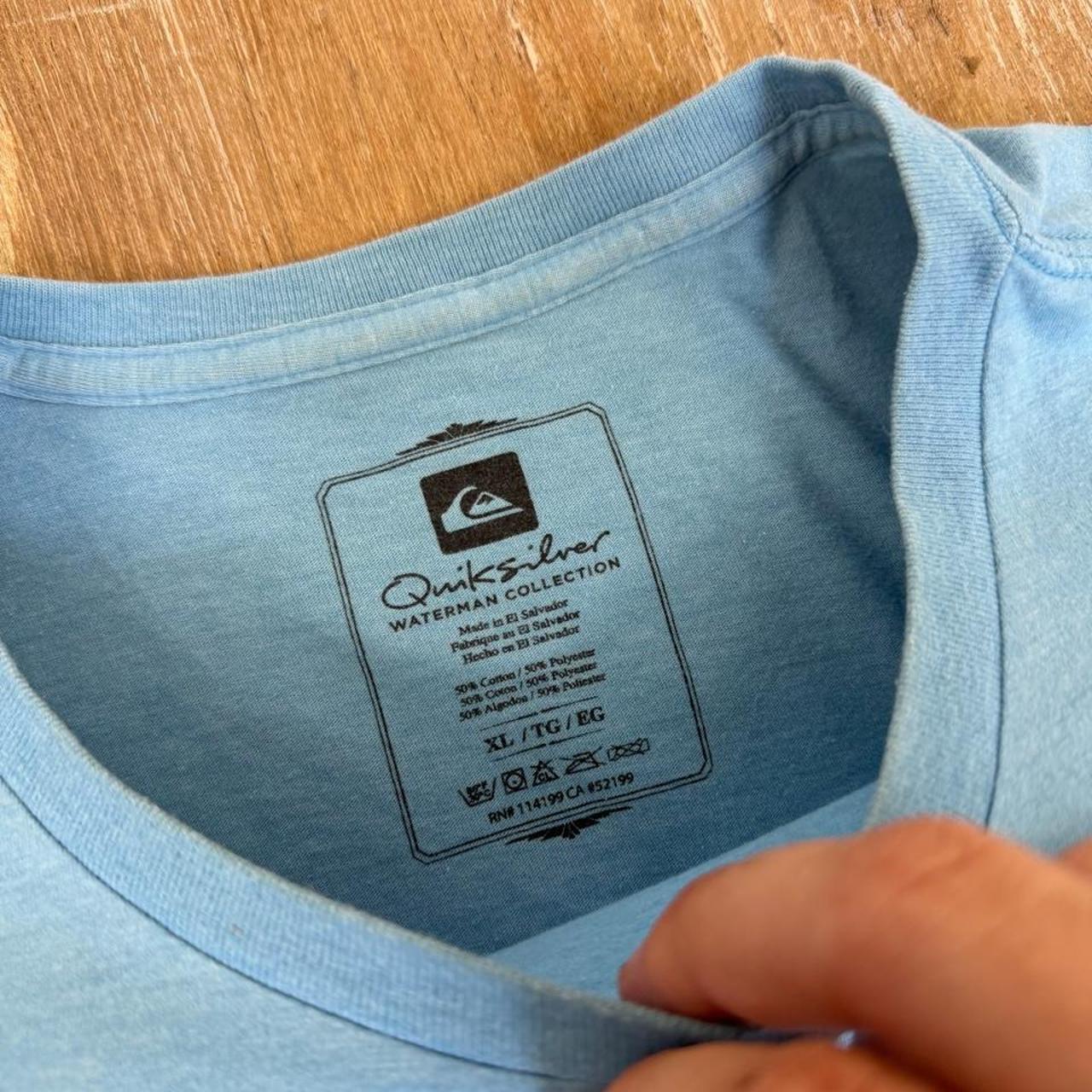 Quiksilver Surfwear light blue Y2K T-Shirt