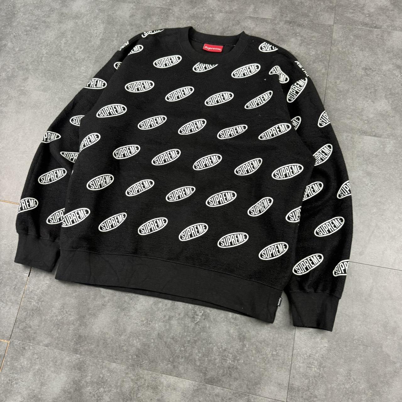 Supreme F/W 2018 Oval Logo Crew deck sweatshirt