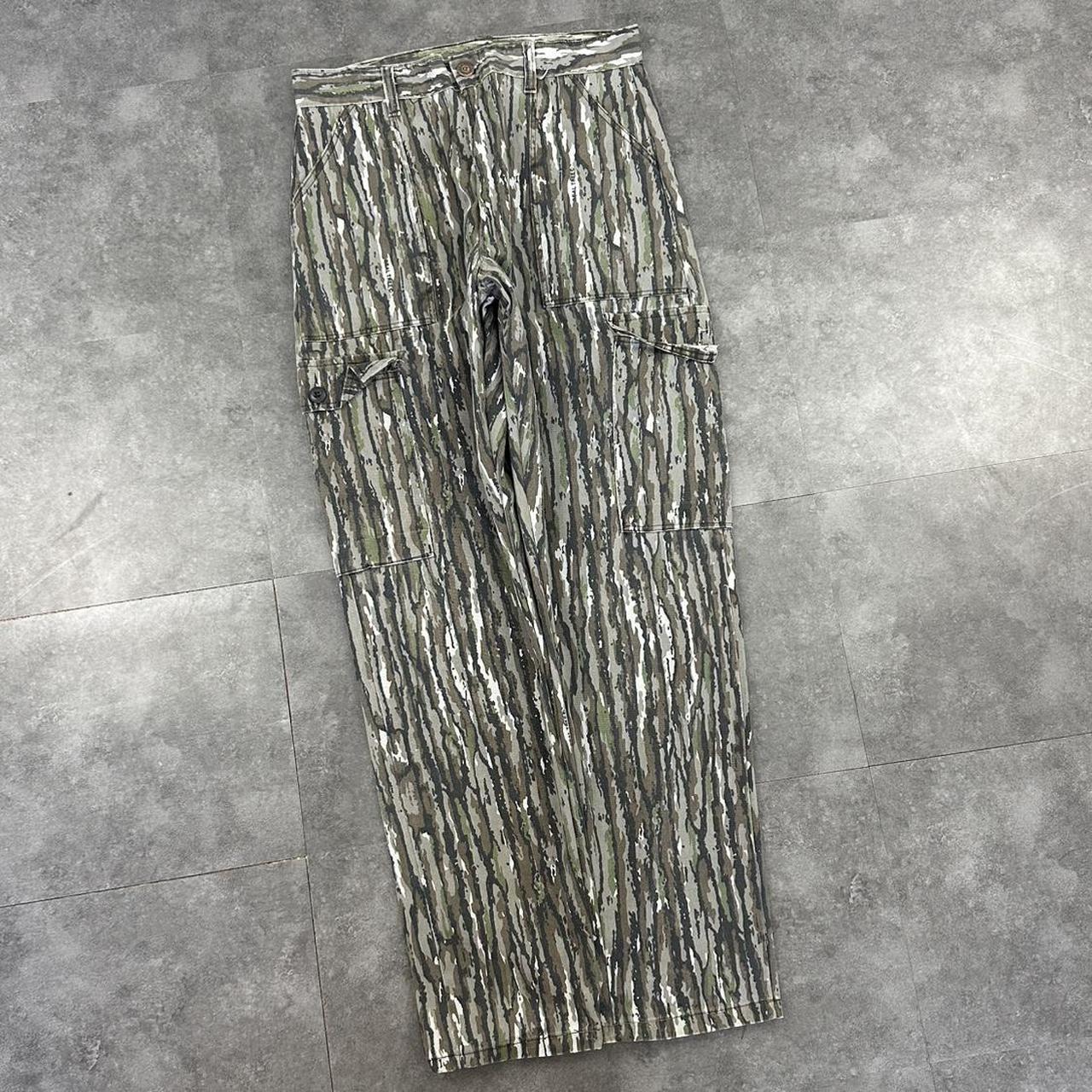 Realtree camo Mossy oak 2000s dungaree workwear cargo trousers