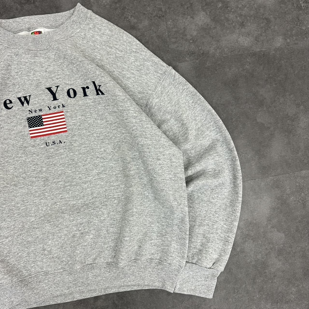 Vintage 2000’s New York grey sweatshirt