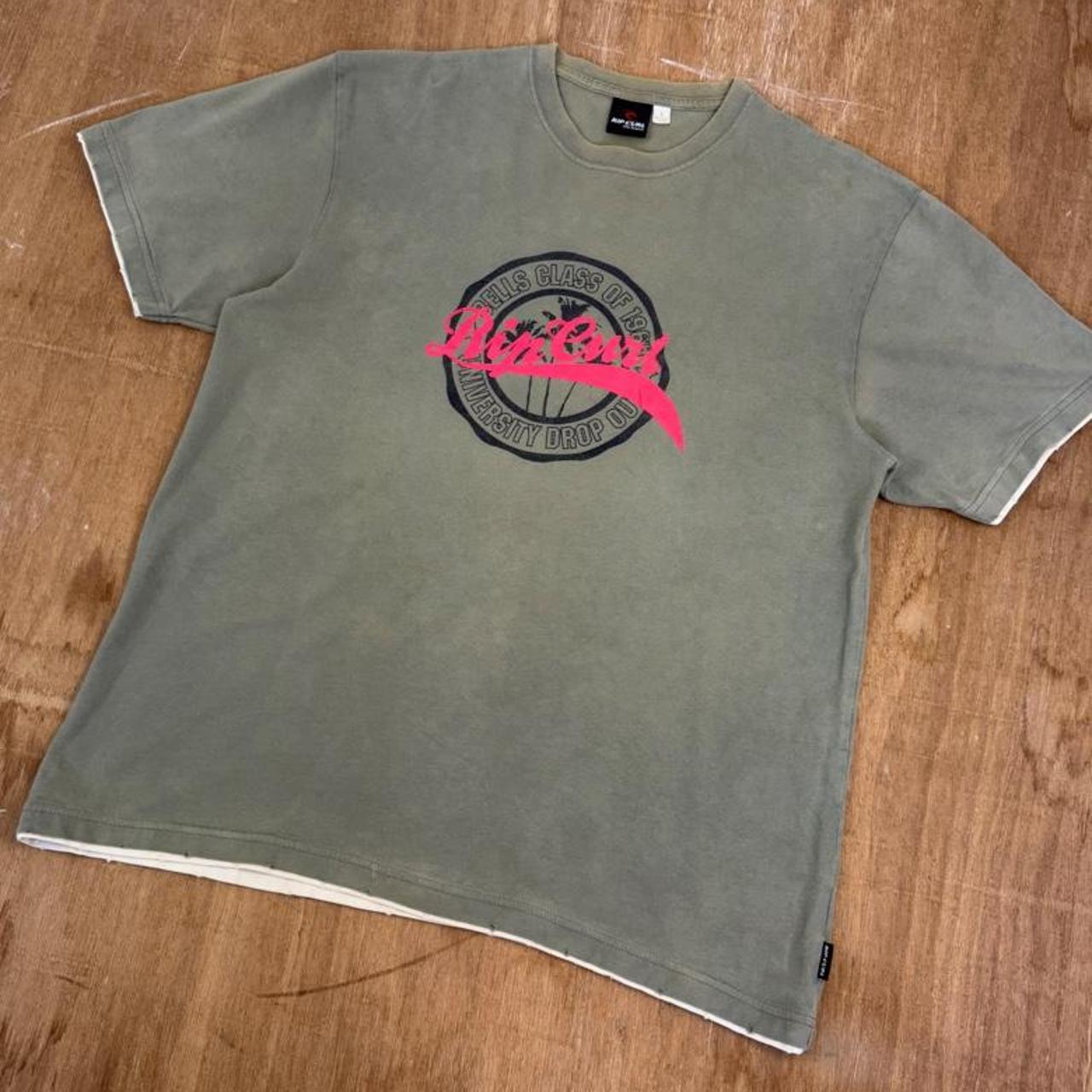 Rip Curl ‘the search’ Surfwear Y2K T-Shirt