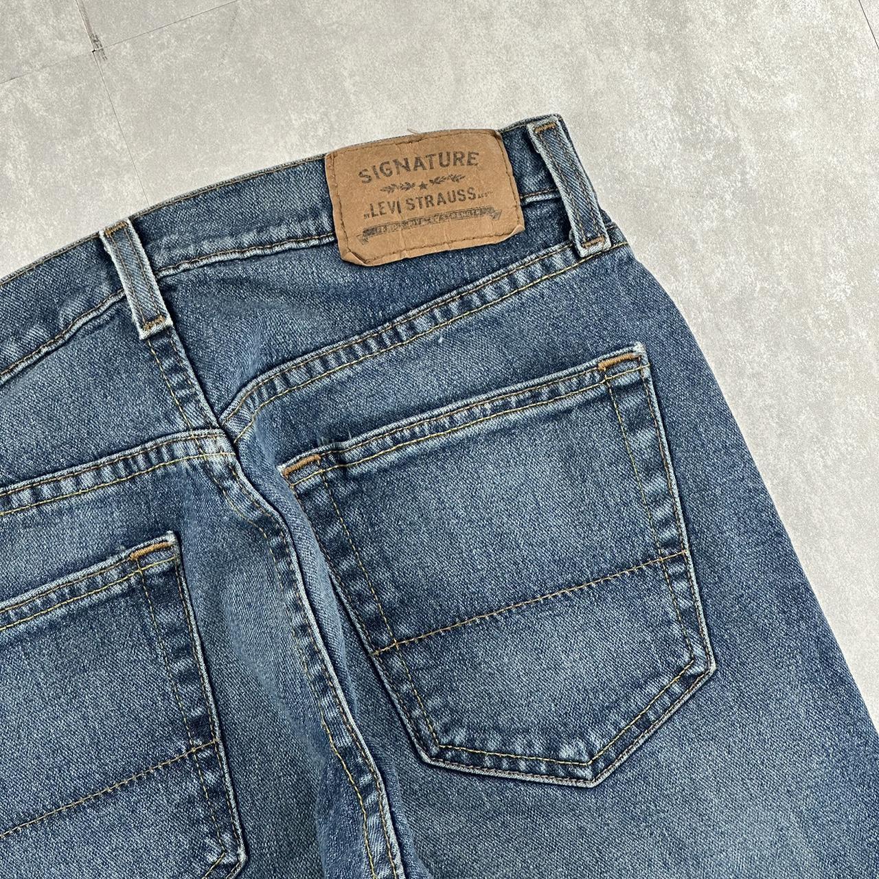 Levi’s relaxed fit 2000 cut off denim jeans