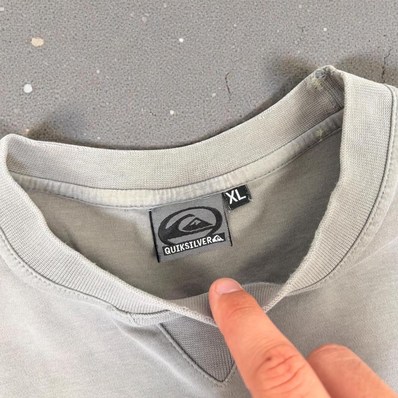 Quiksilver Vintage Y2K Surfwear mock neck logo boxy T-Shirt